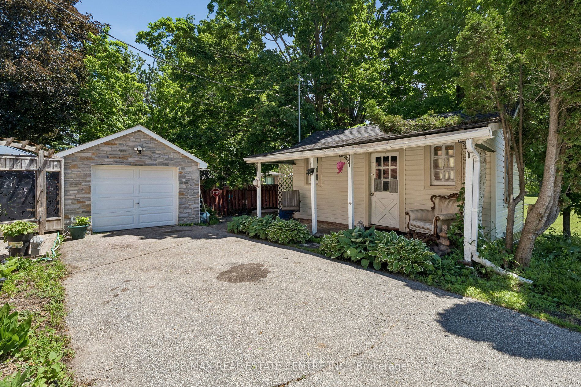 871 Penetanguishene Road, Oro-Medonte, ON L4M 4Y8 photo 4
