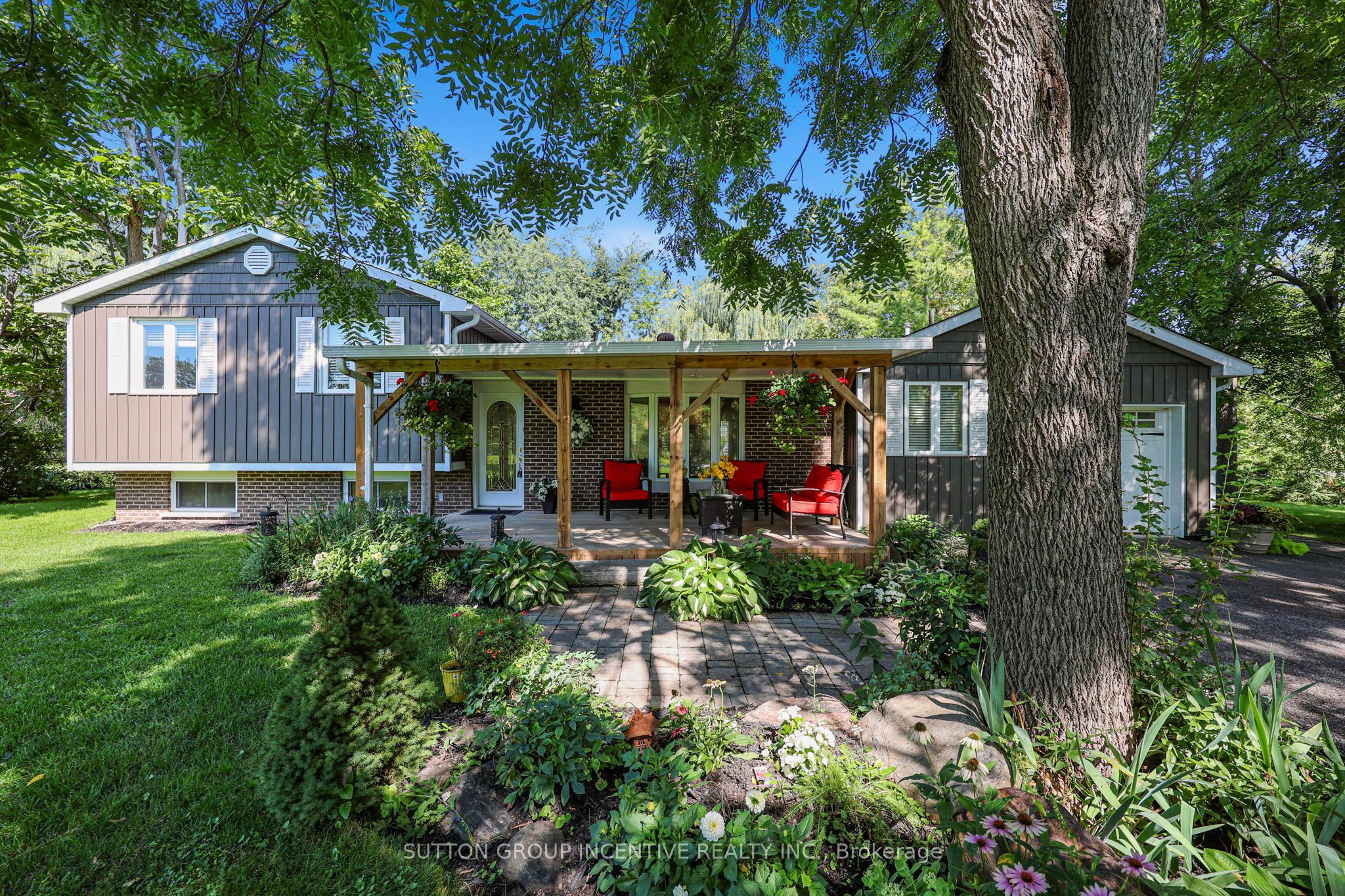 10 Springhome Road, Oro-Medonte, ON L0L 1T0 photo 2