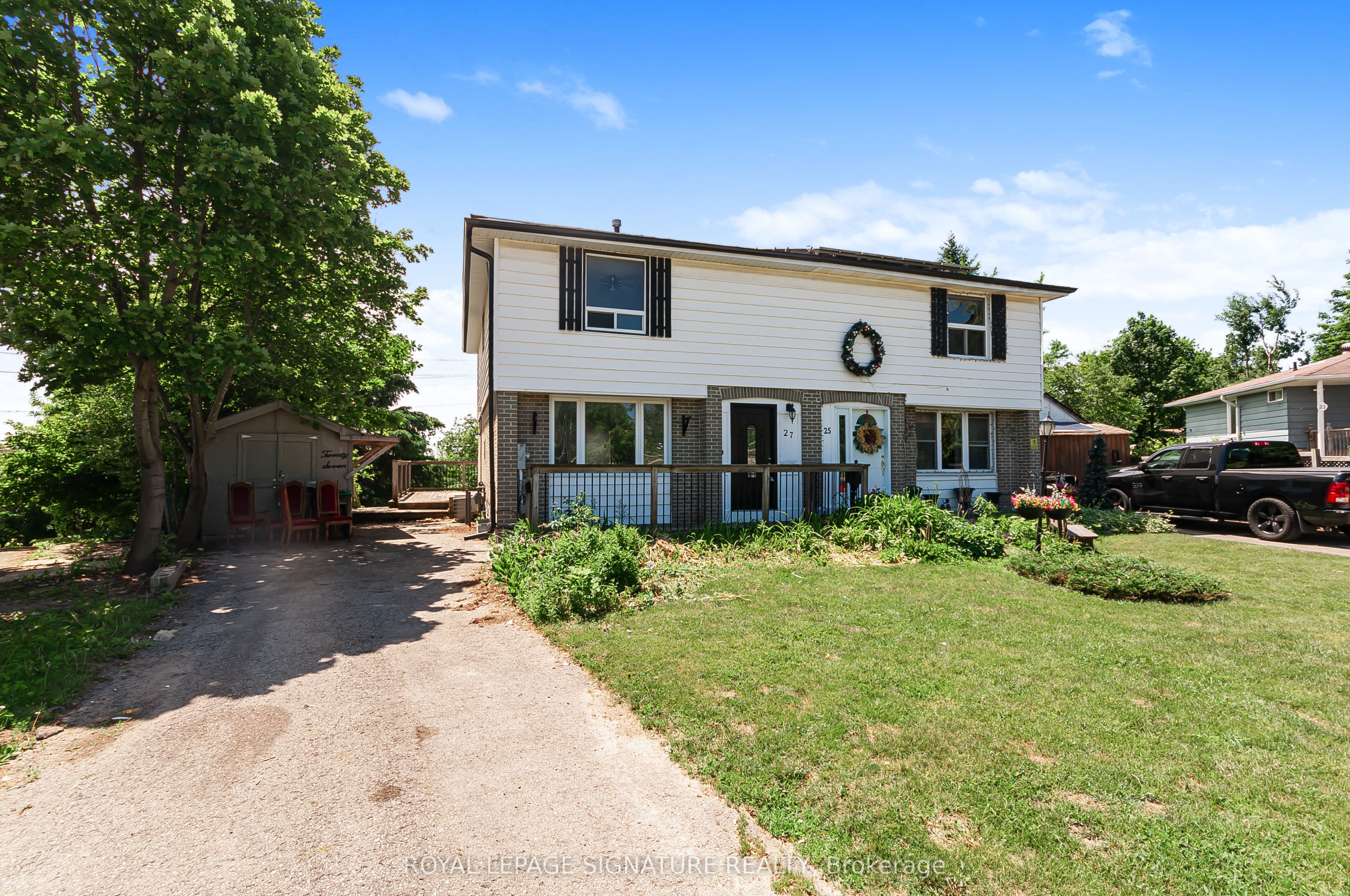 27 DAPHNE Crescent, Barrie, ON L4M 2Y7 photo 2