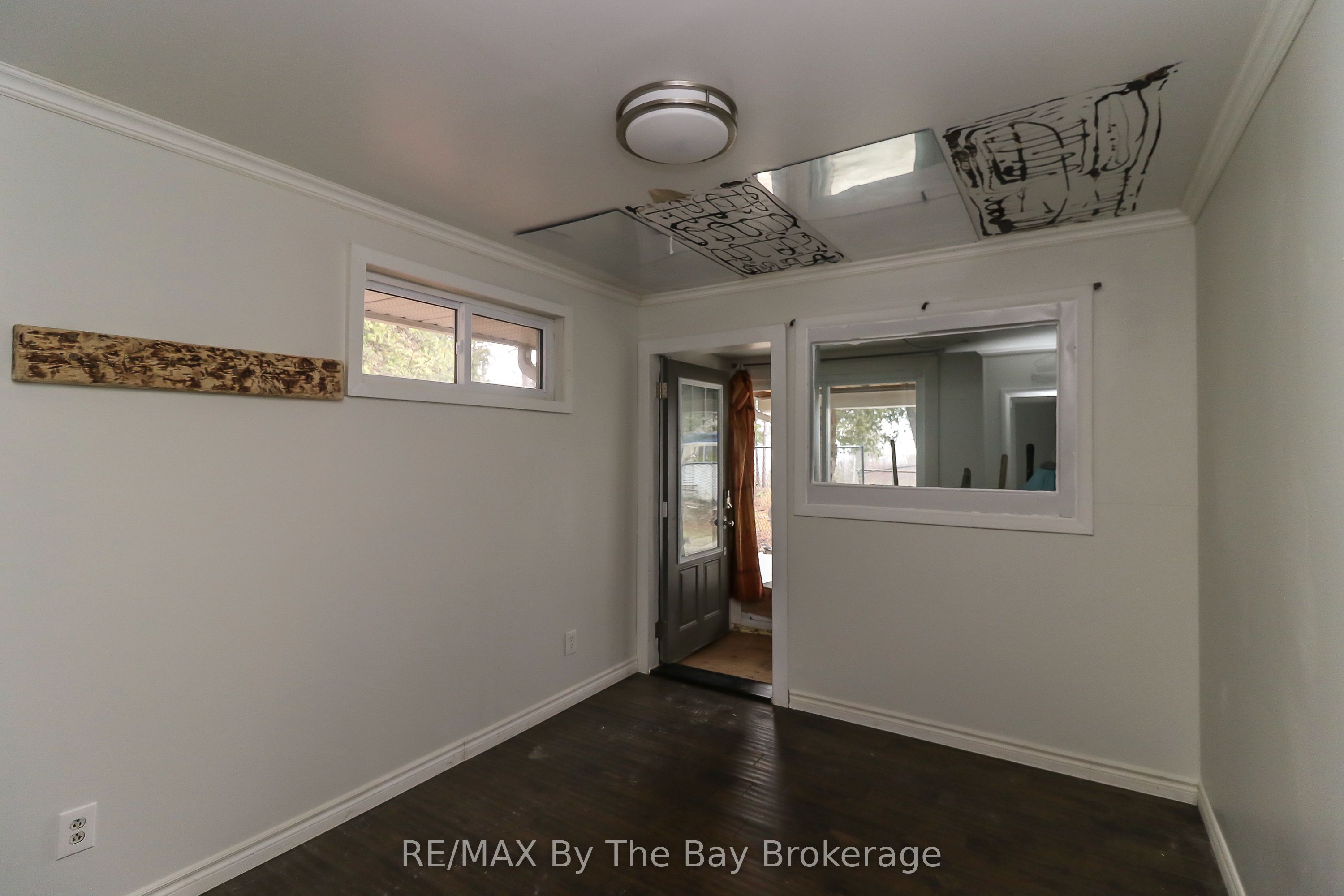 54 Homewood Avenue, Wasaga Beach, ON L9Z 2M2 photo 4