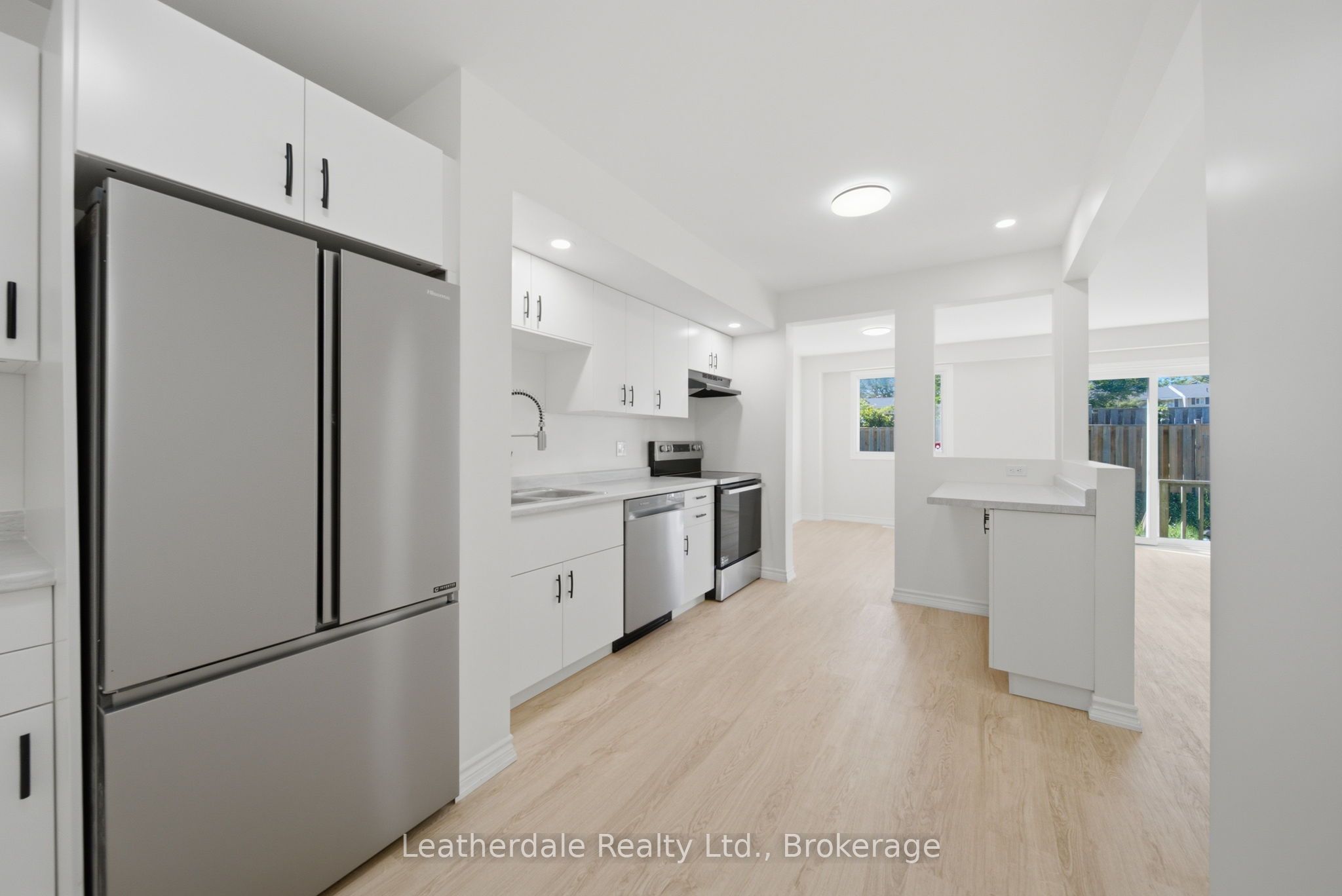 325 West Street N 21, Orillia, ON L3V 7P4 photo 5