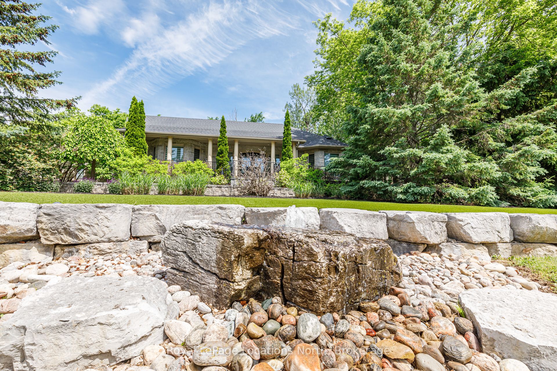 44 Blackburn Avenue, Clearview, ON L0M 1P0 photo 5