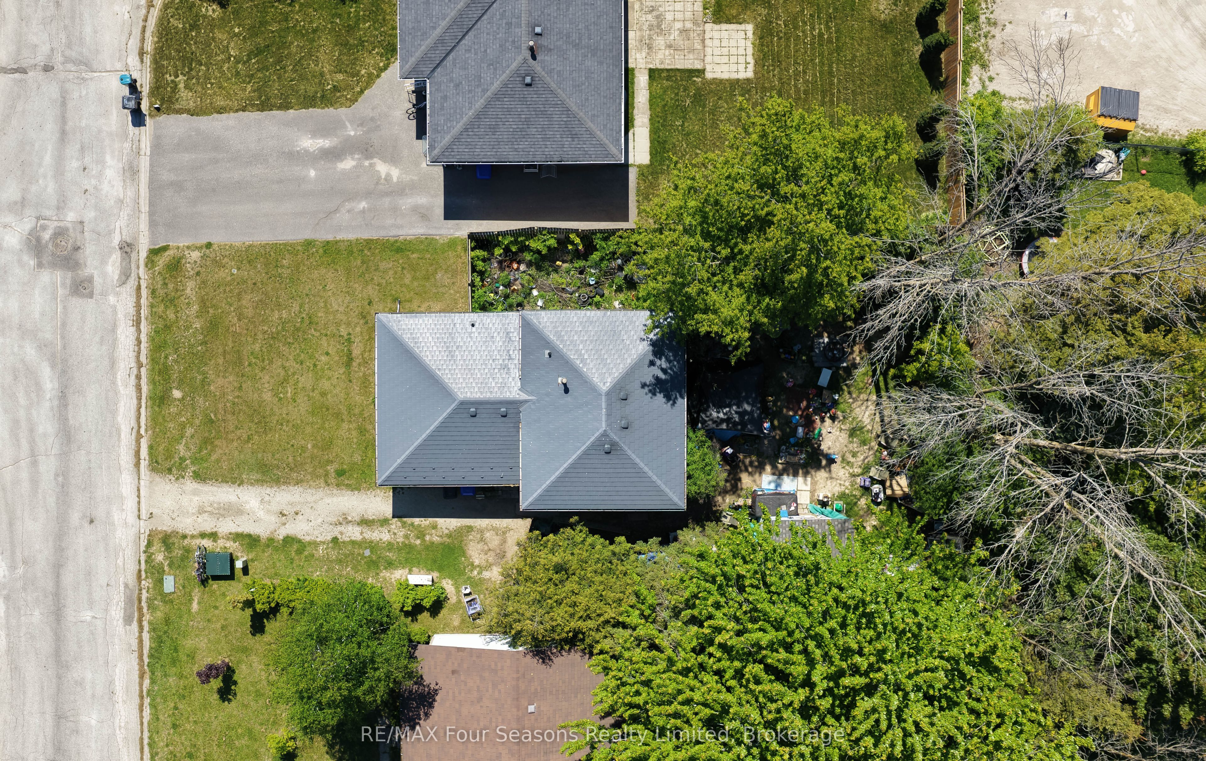 10 Rhonda Road, Collingwood, ON L9Y 4G4 photo 2