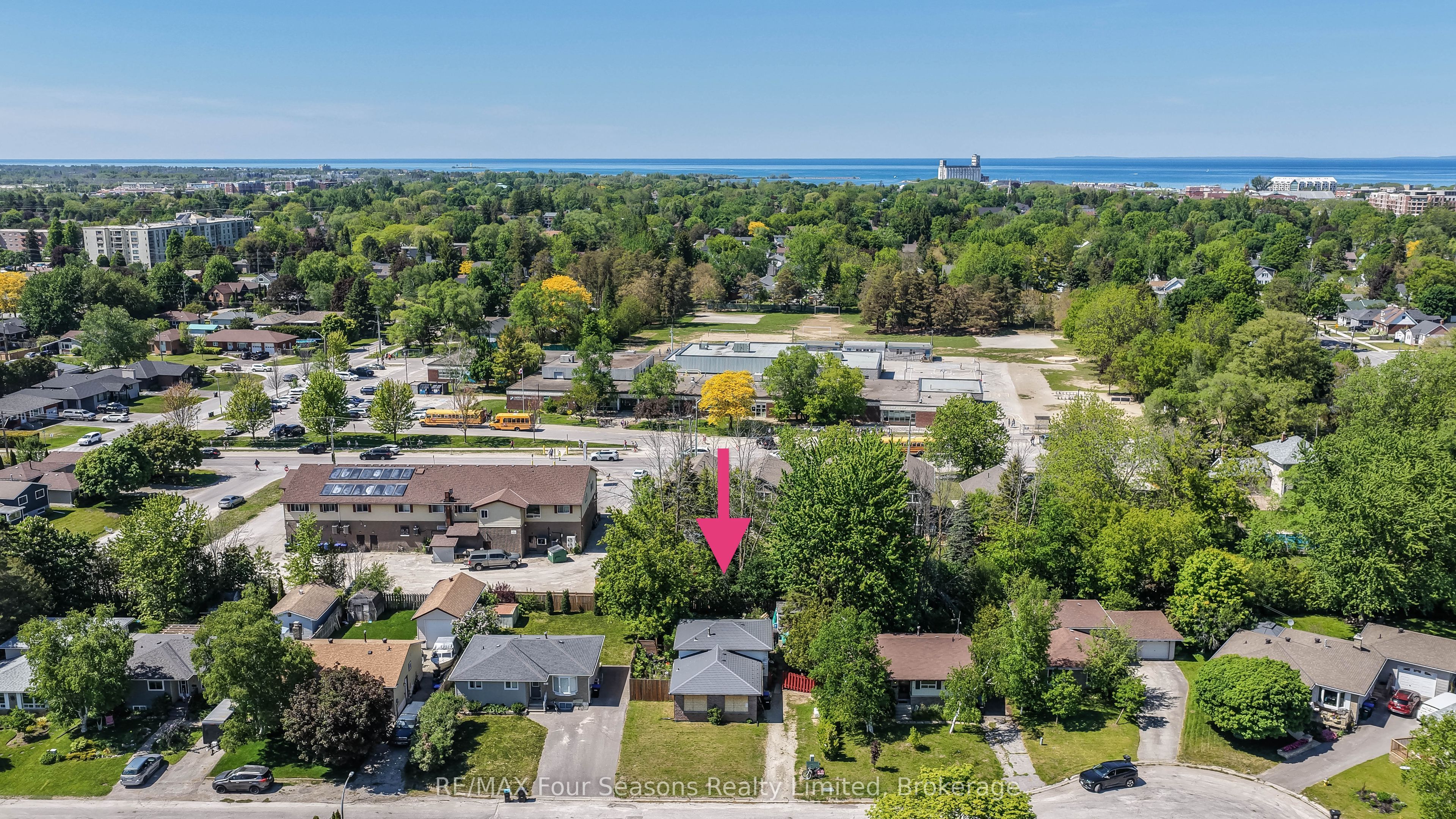 10 Rhonda Road, Collingwood, ON L9Y 4G4 photo 5