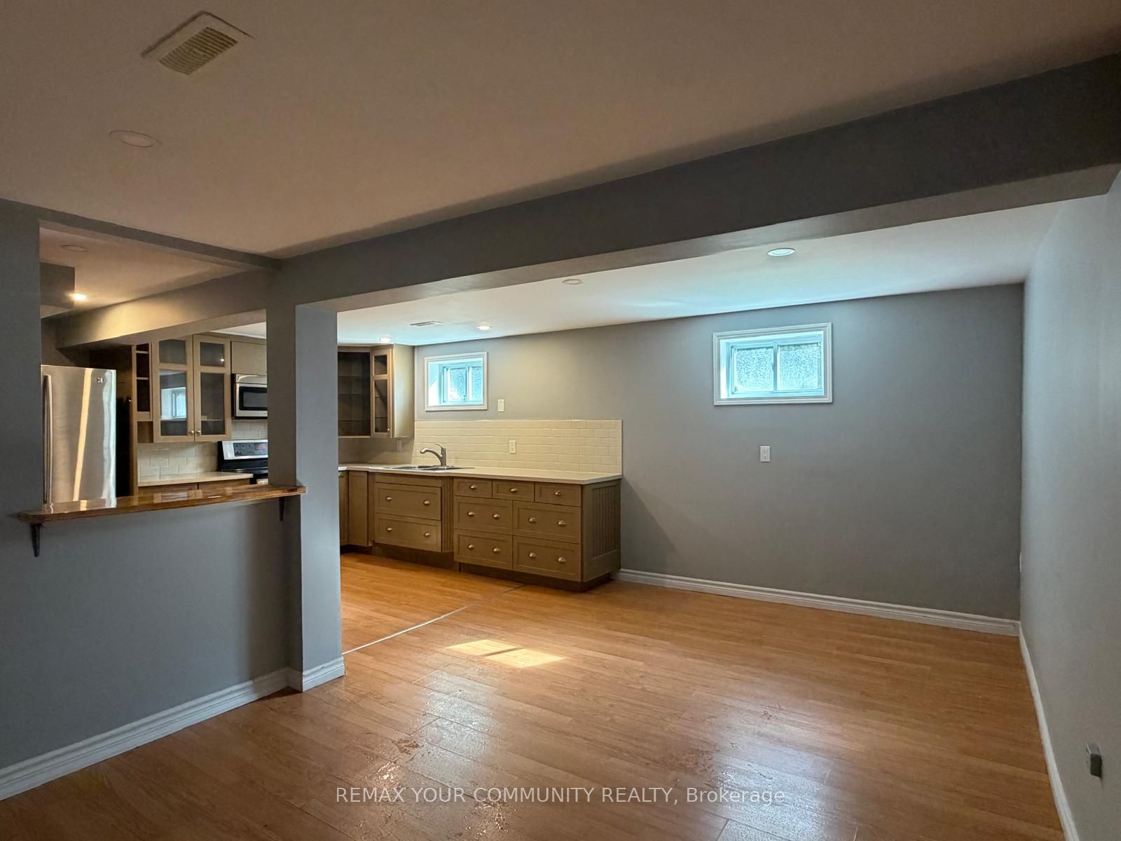 17 Daphne Crescent Bsmt, Barrie, ON L4M 2Y7 photo 4