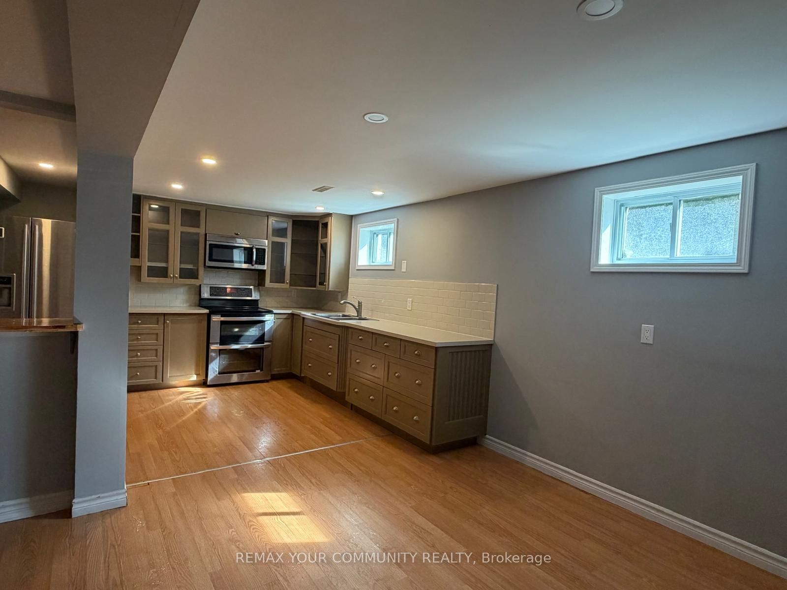 17 Daphne Crescent Bsmt, Barrie, ON L4M 2Y7 photo 5