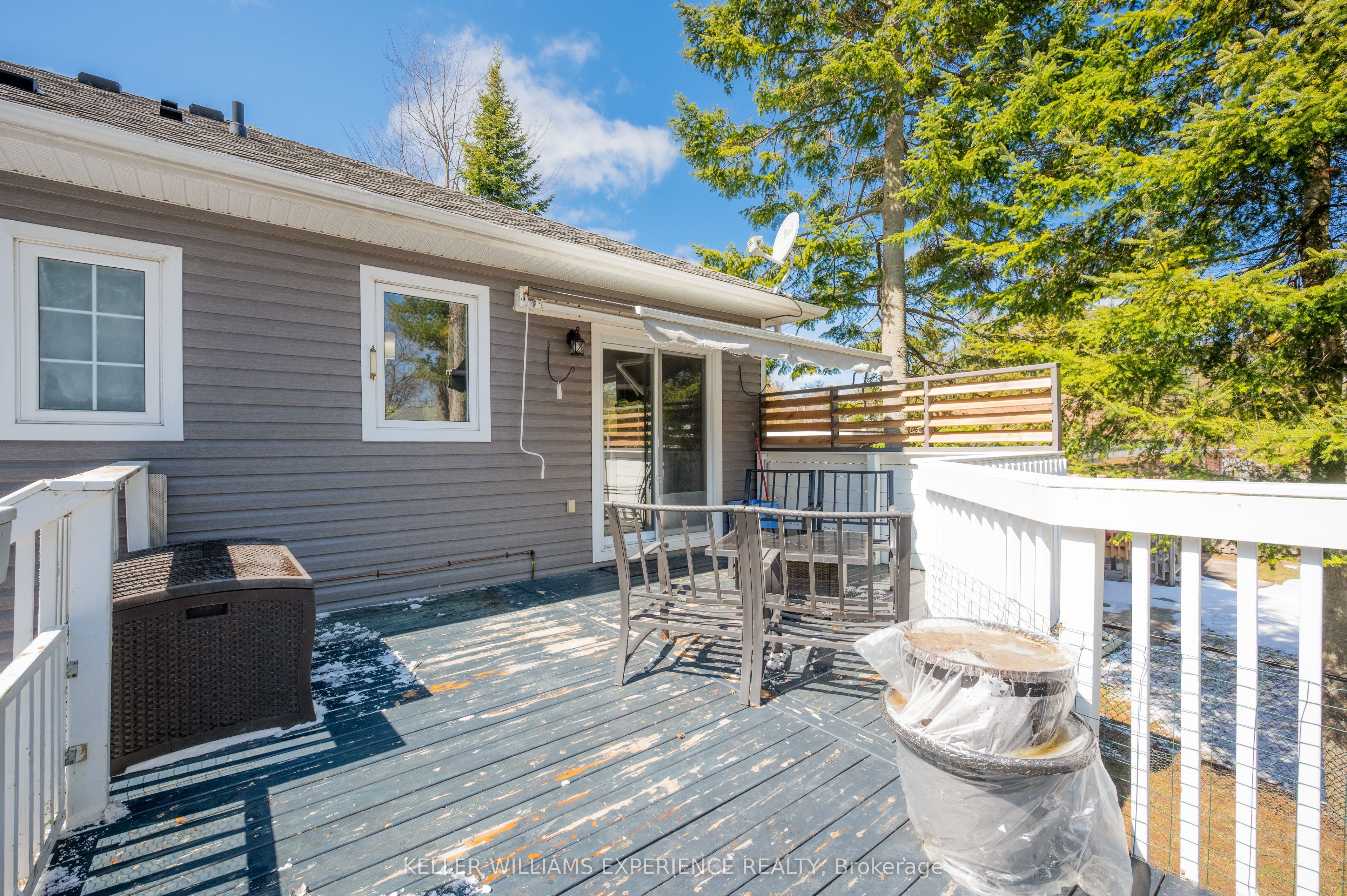 7 50th Street S, Wasaga Beach, ON L9Z 1X5 photo 4