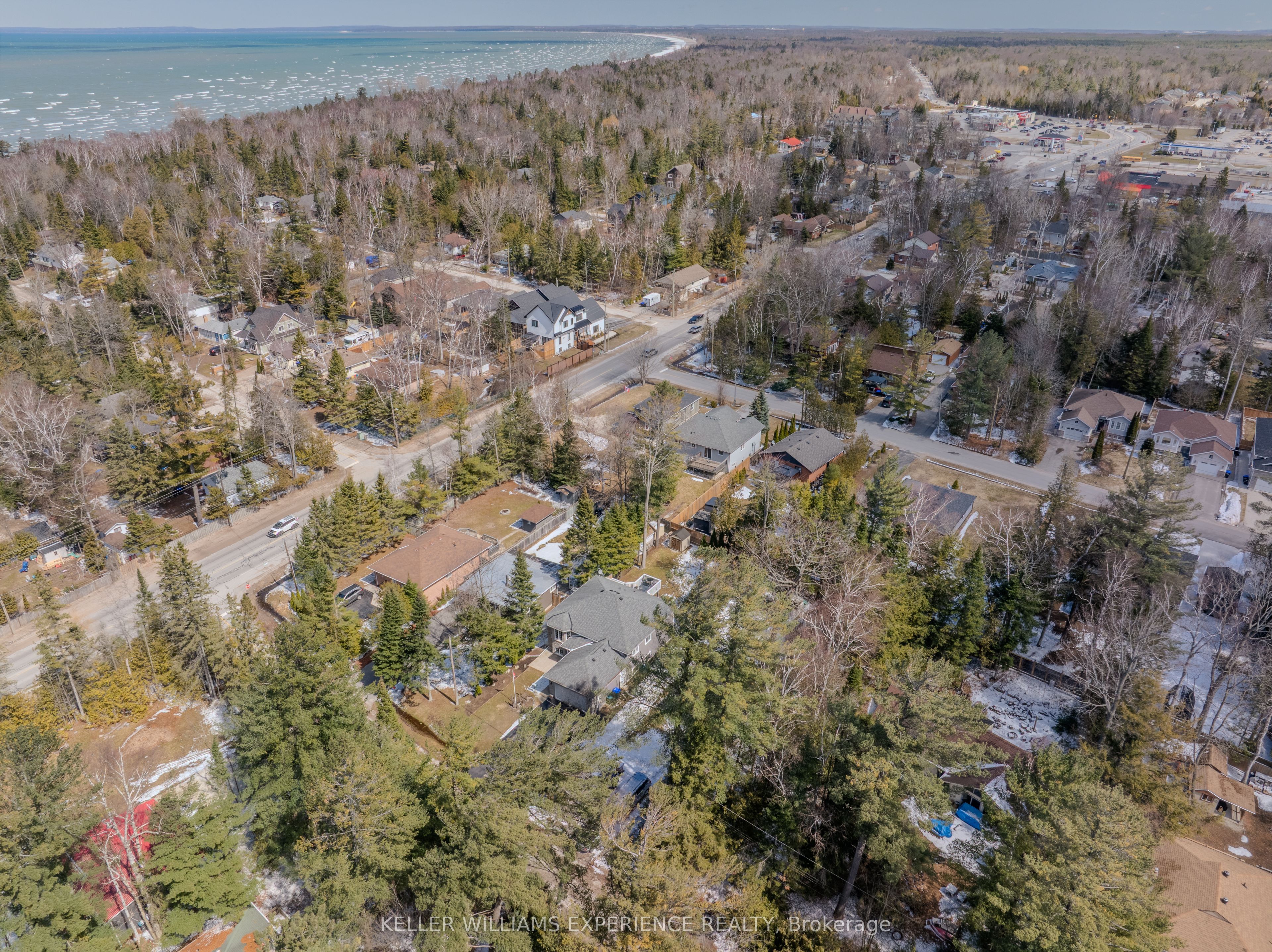 7 50th Street S, Wasaga Beach, ON L9Z 1X5 photo 5
