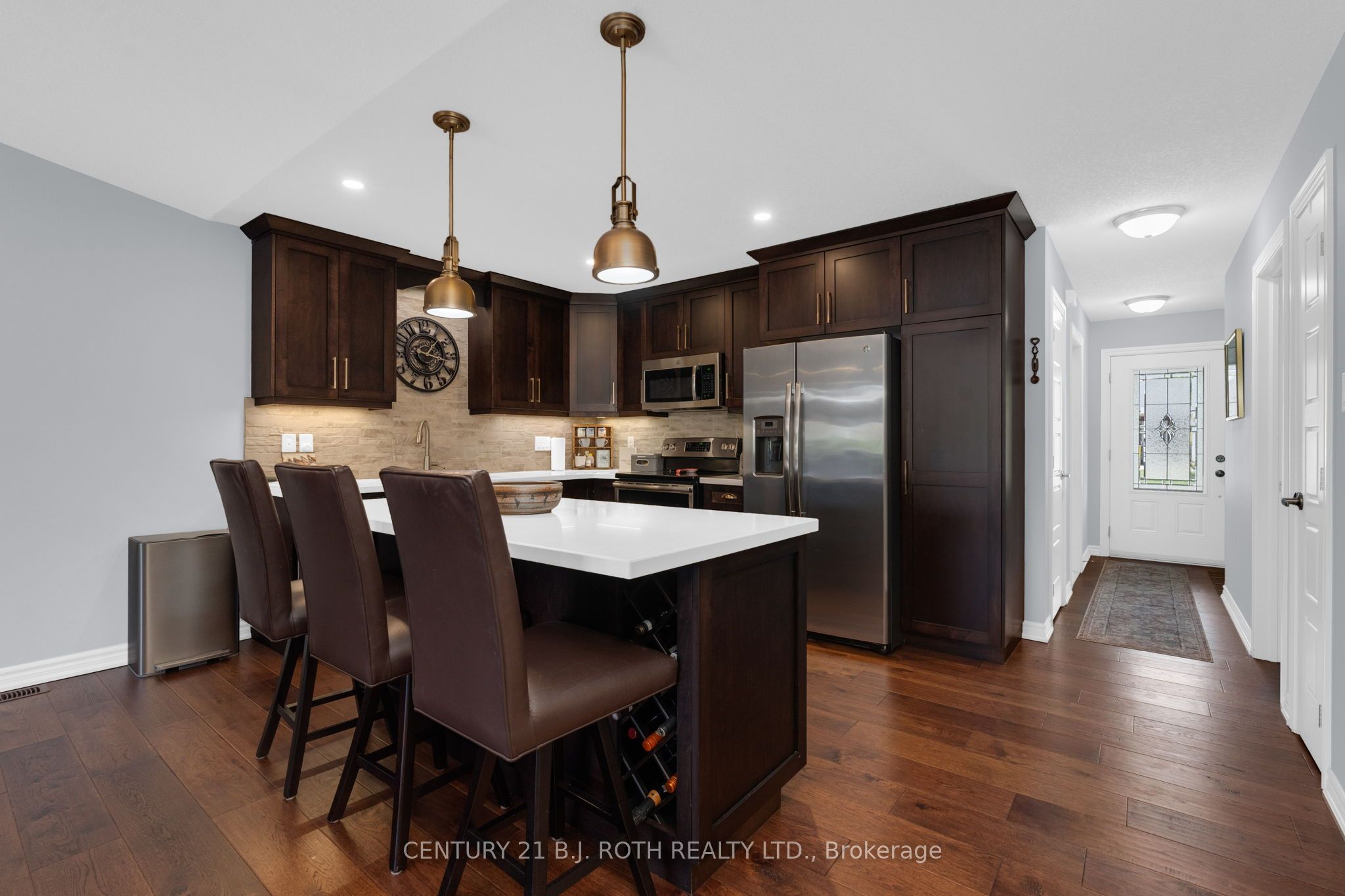 34 Chamberlain Crescent, Penetanguishene, ON L9M 0A6 photo 5
