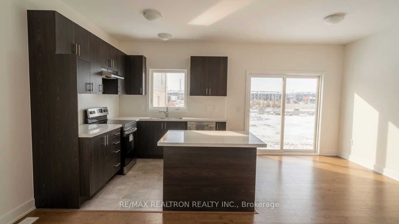 36 Westwood Avenue, Barrie, ON L9J 0M6 photo 3