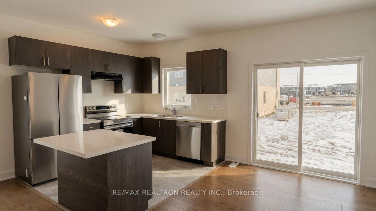 36 Westwood Avenue, Barrie, ON L9J 0M6 photo 4