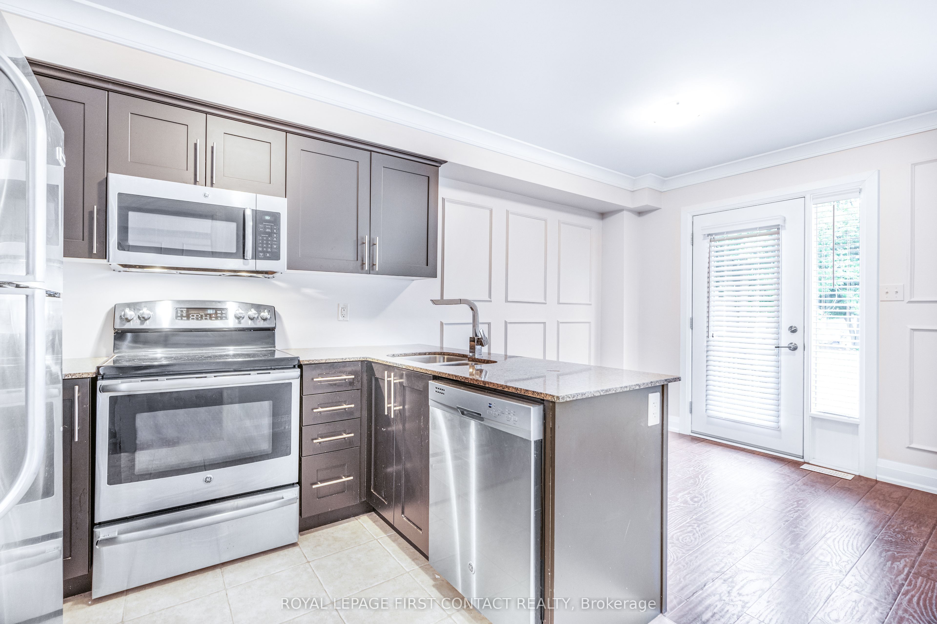 29 MADELAINE Drive 4, Barrie, ON L9J 0G8 photo 5