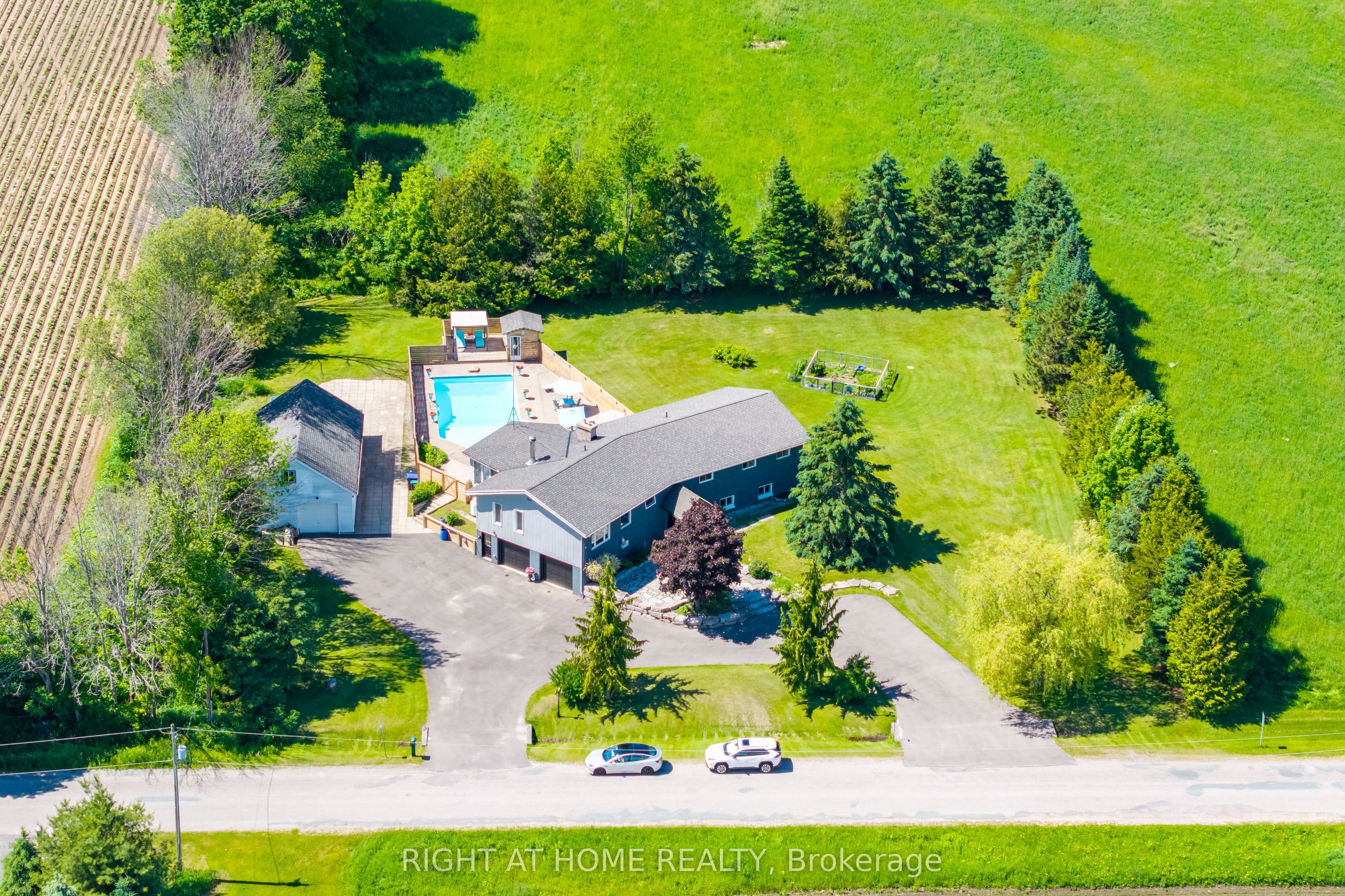 560 Concession Road 15 N/A W, Tiny, ON L9M 0K4 photo 2