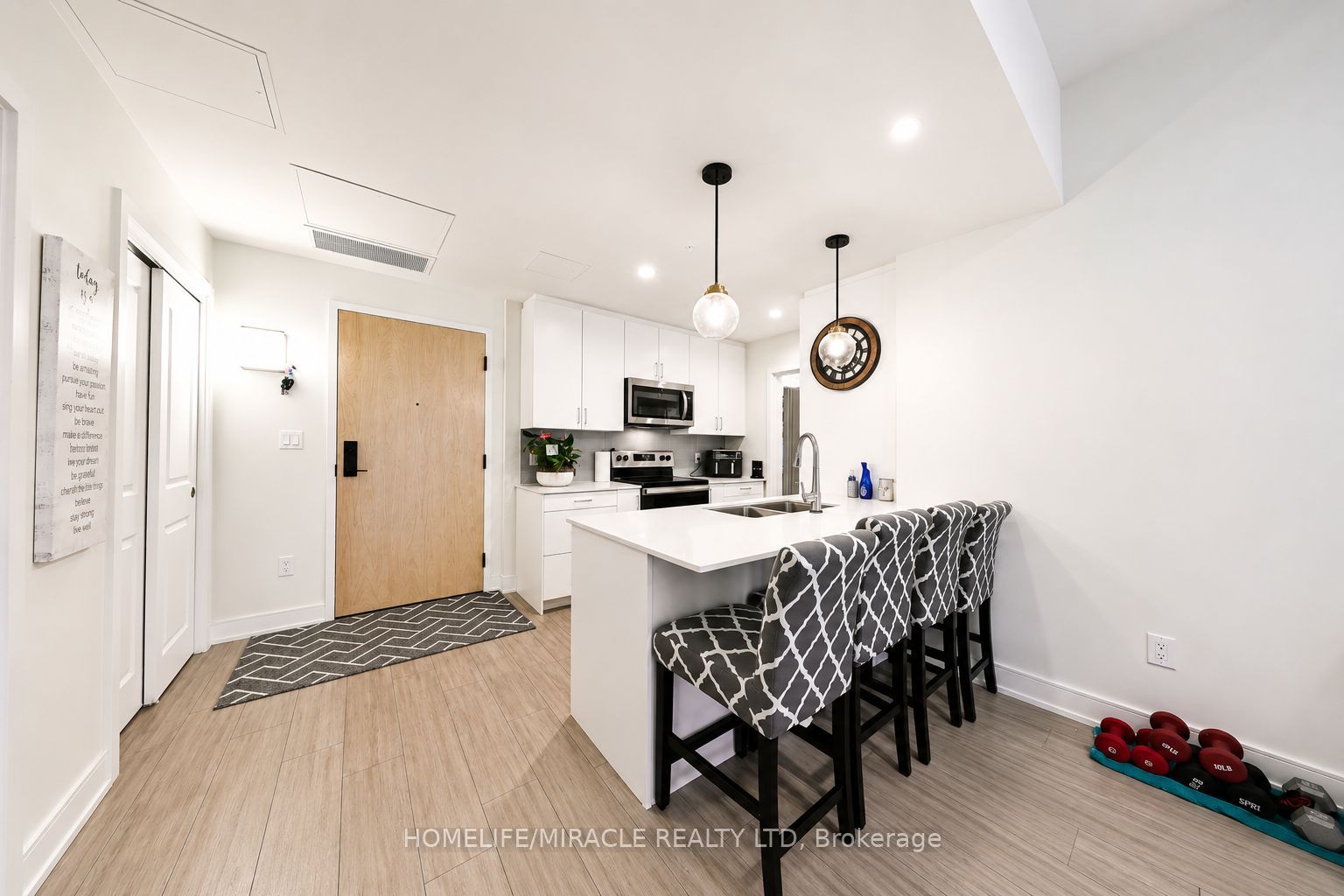 121 Mary Street 322, Clearview, ON L0M 1G0 photo 5