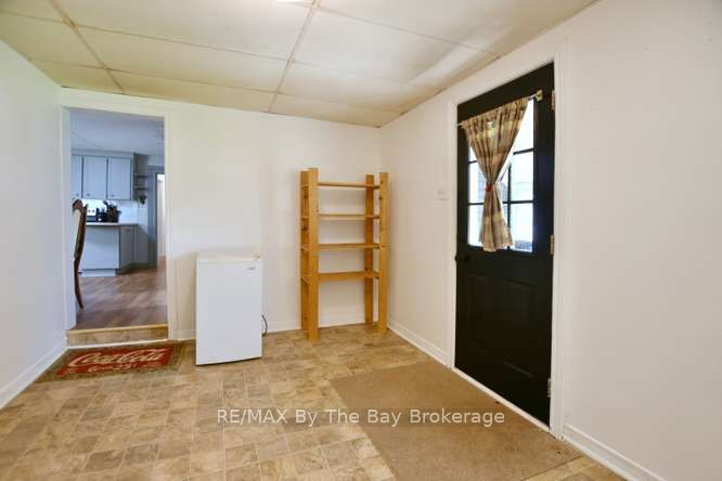11 Edward Street W, Clearview, ON L0M 1G0 photo 4