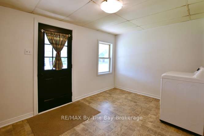 11 Edward Street W, Clearview, ON L0M 1G0 photo 5