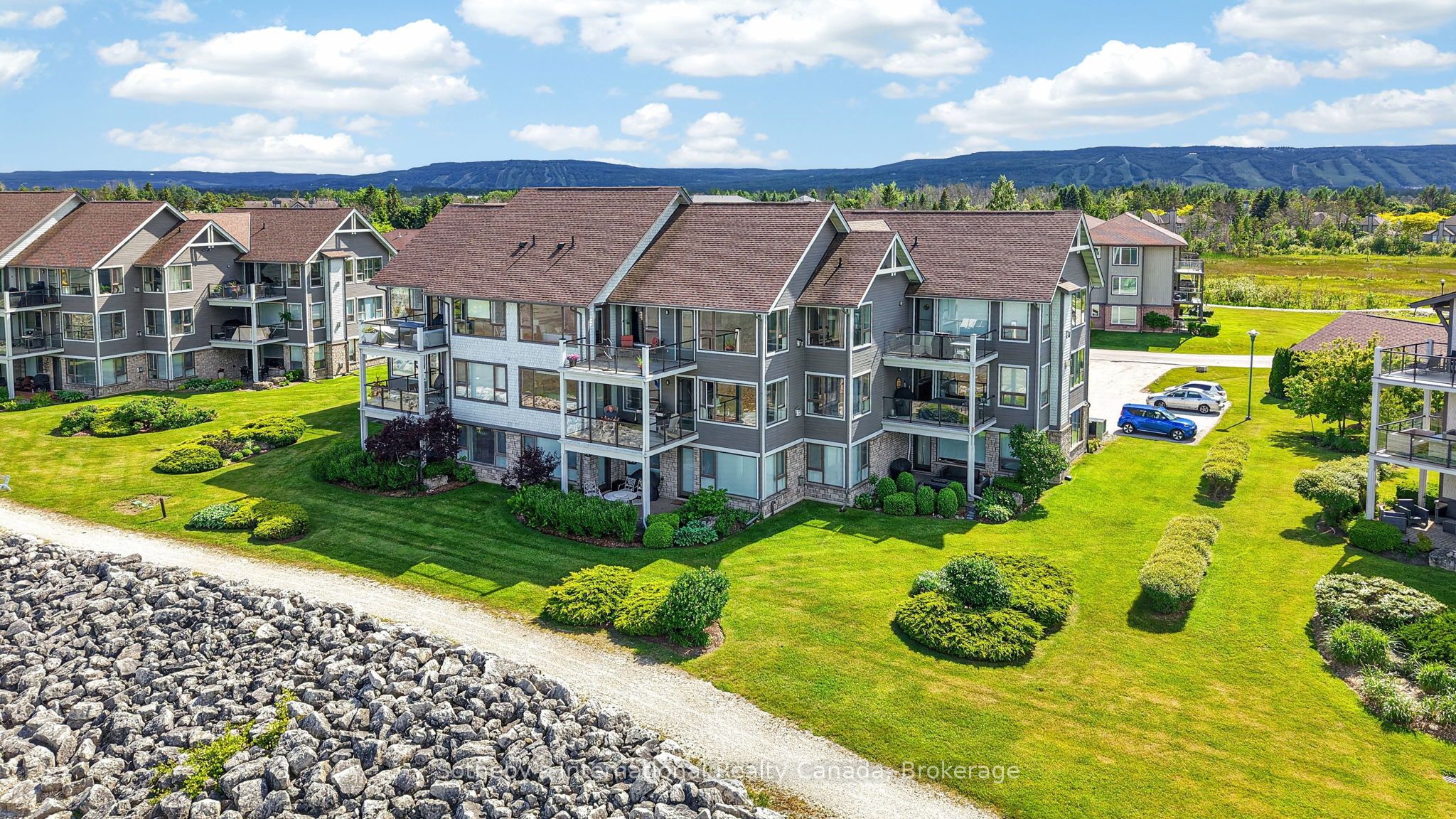 541 MARINERS Way, Collingwood, ON L9Y 5C7 photo 2