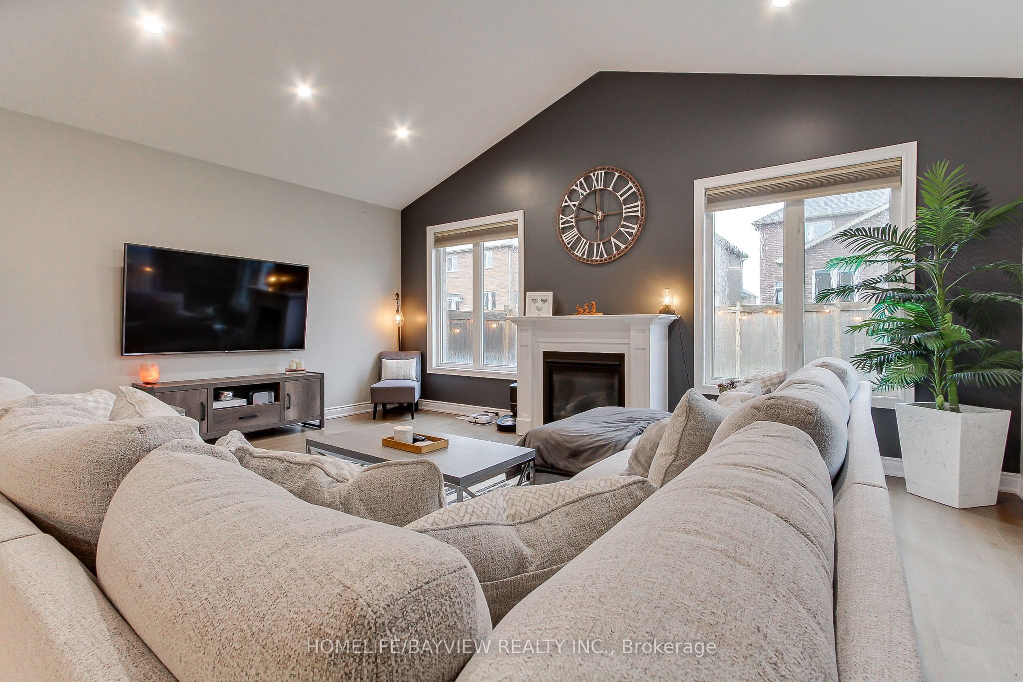 35 Booth Lane, Barrie, ON L4N 0S4 photo 4