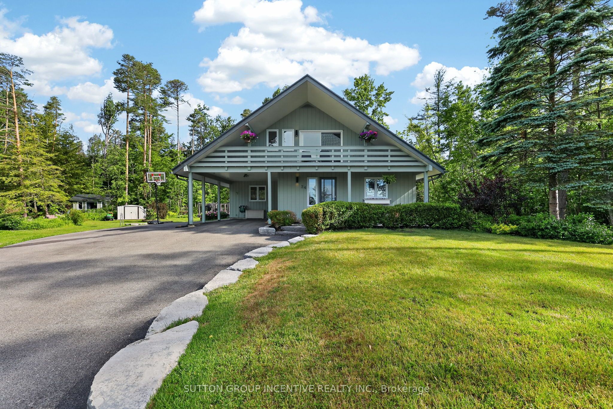 24 Brambel Road, Oro-Medonte, ON L0L 2L0