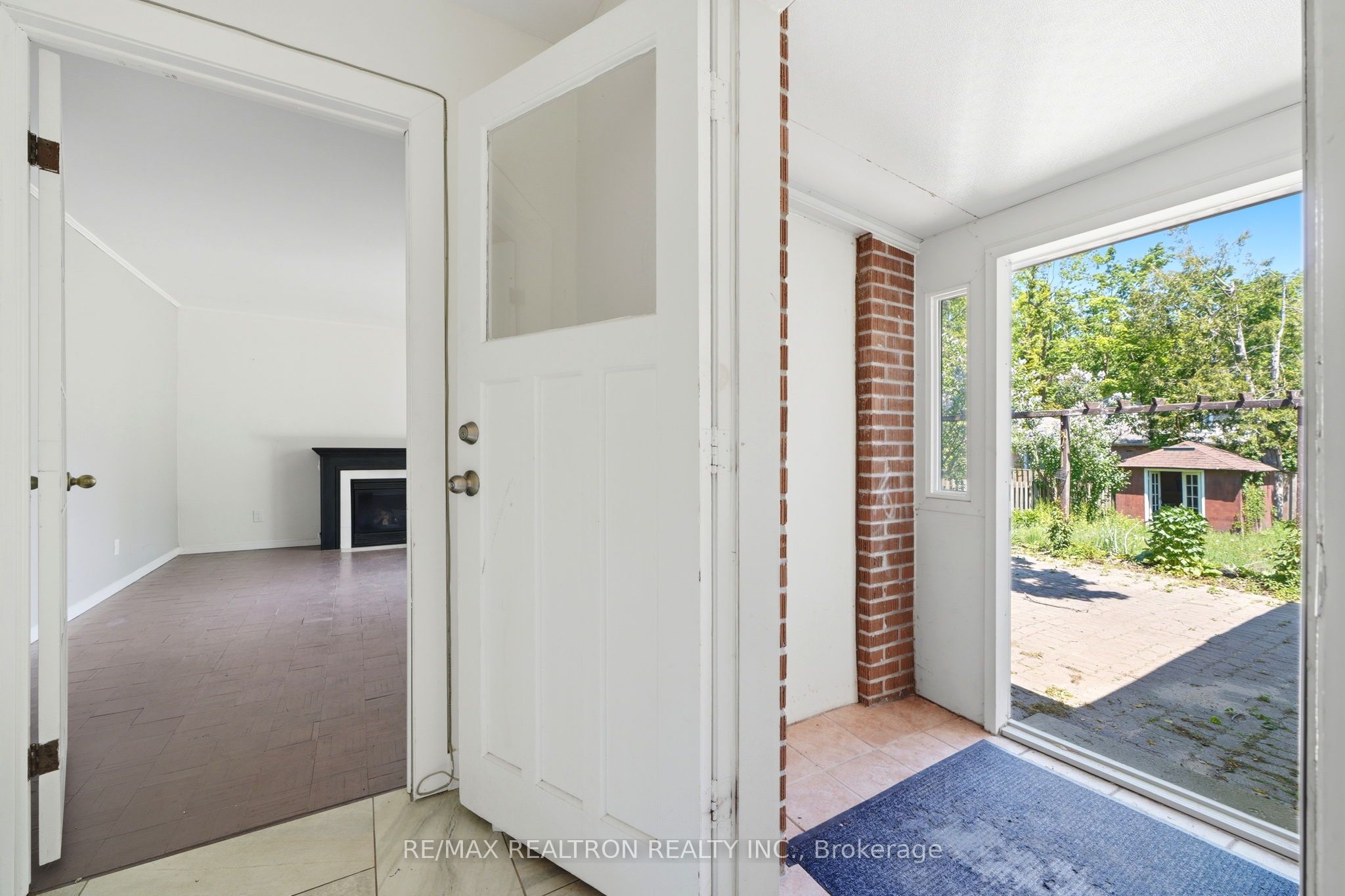 13 SPRINGDALE Drive Lower, Barrie, ON L4M 5A7 photo 2