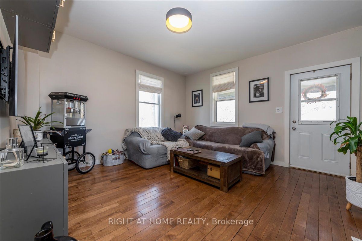 467 High Street, Orillia, ON L3V 4X8 photo 5