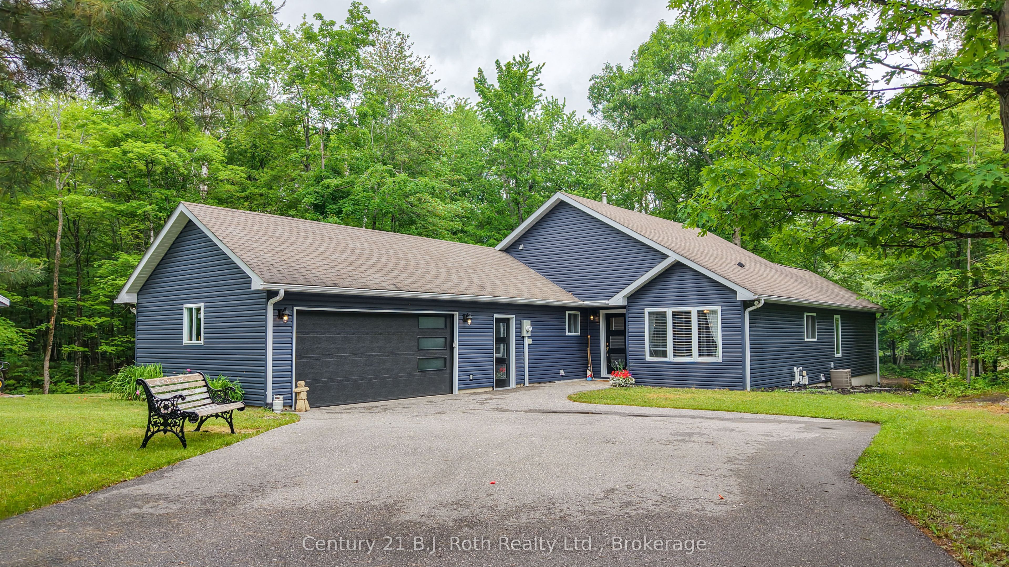 7463 Davy Drive, Ramara, ON L0K 2B0