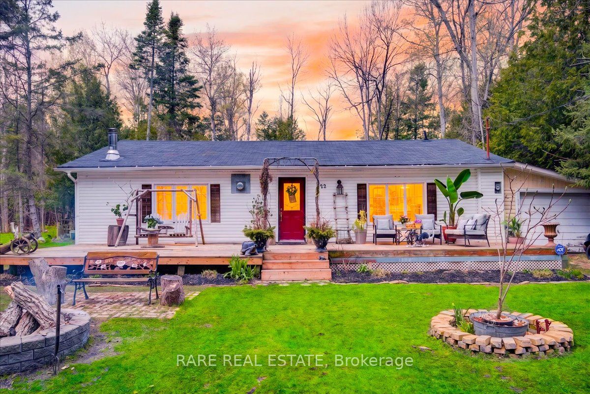 22 Balsam Street, Tiny, ON L0L 1P1 photo 2