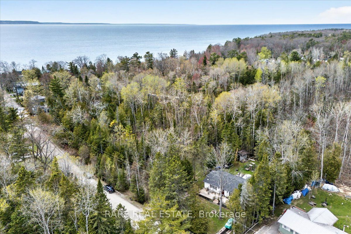 22 Balsam Street, Tiny, ON L0L 1P1 photo 3