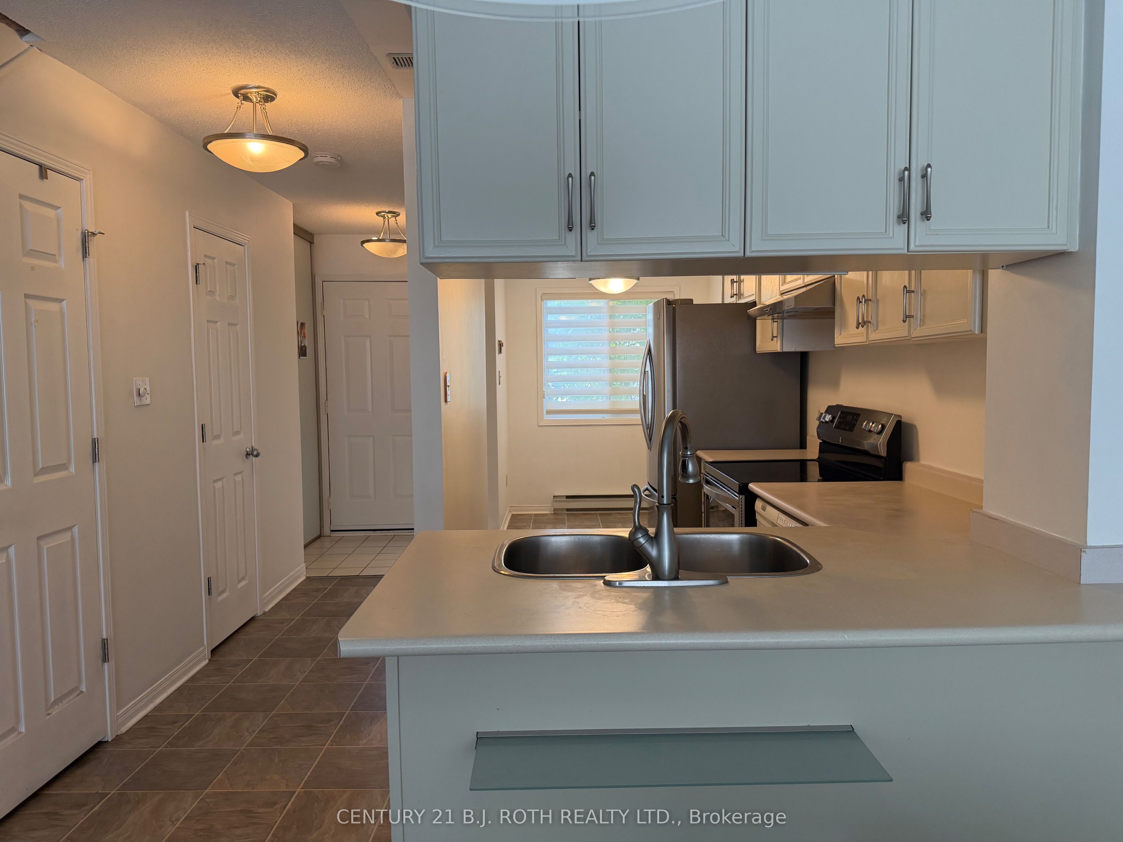 2 Laguna Parkway 2, Ramara, ON L0K 1B0 photo 5