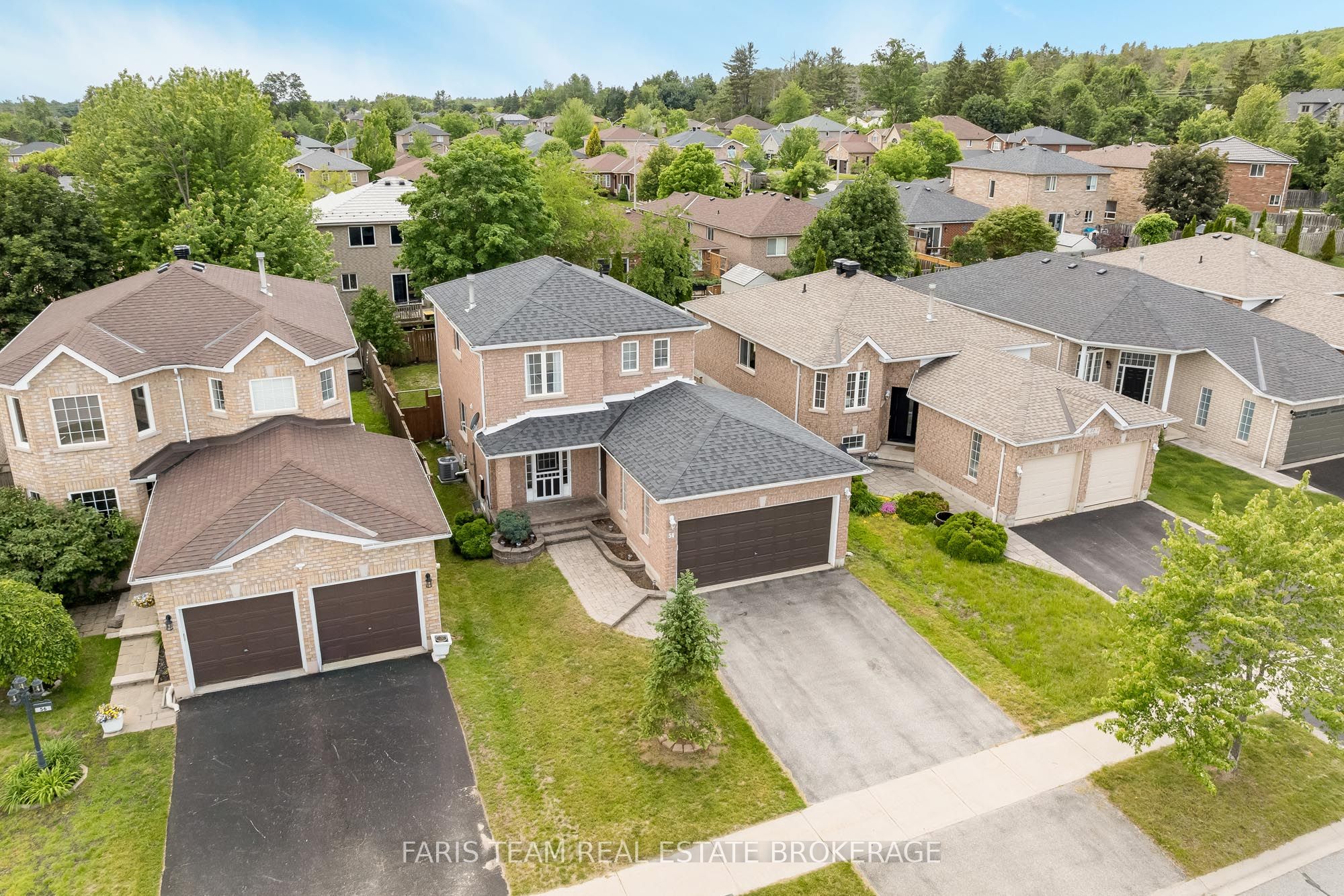54 Bird Street, Barrie, ON L4N 0X4 photo 2