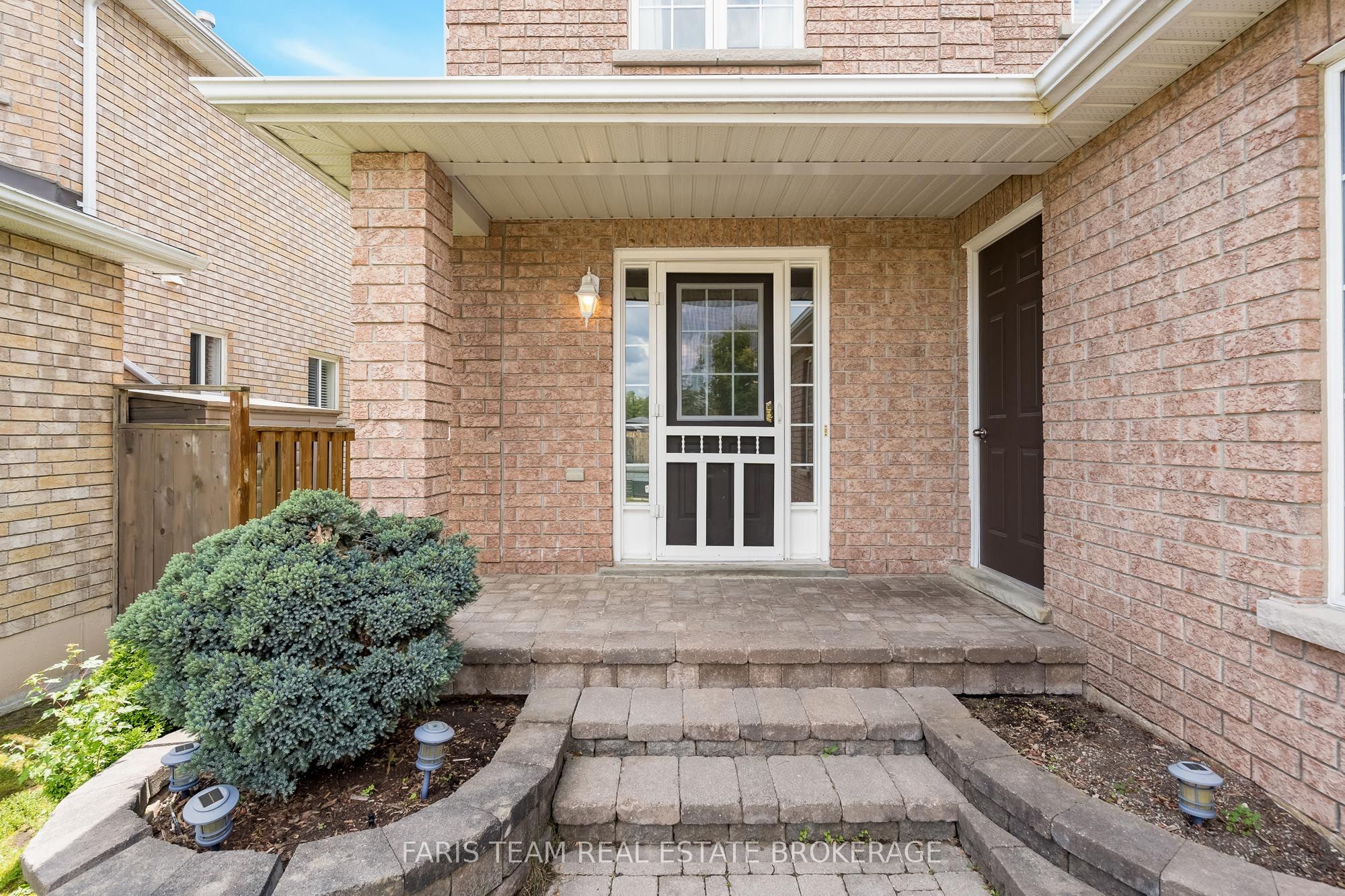 54 Bird Street, Barrie, ON L4N 0X4 photo 4