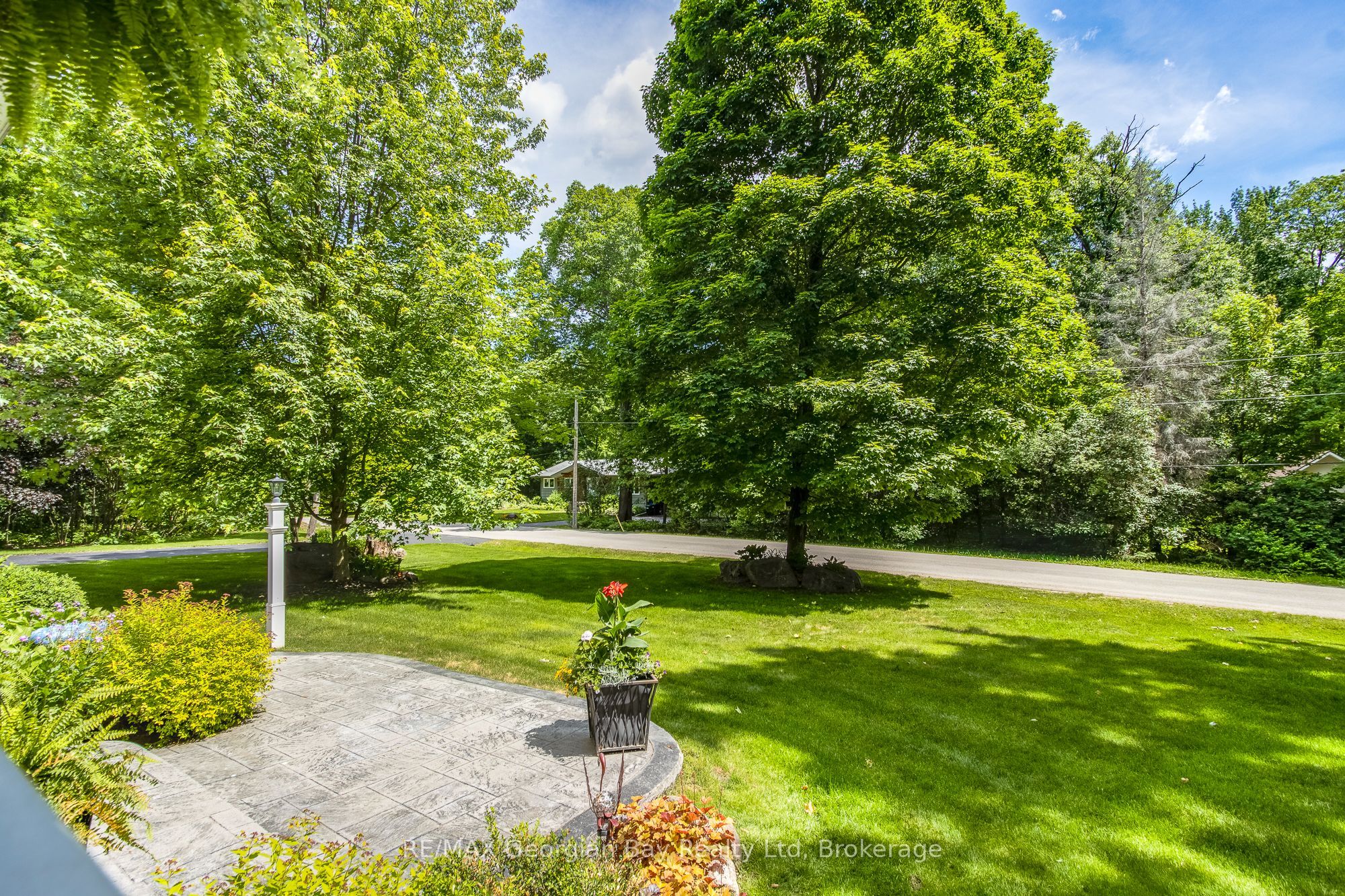 390 Puddicombe Road, Midland, ON L4R 5G7 photo 2