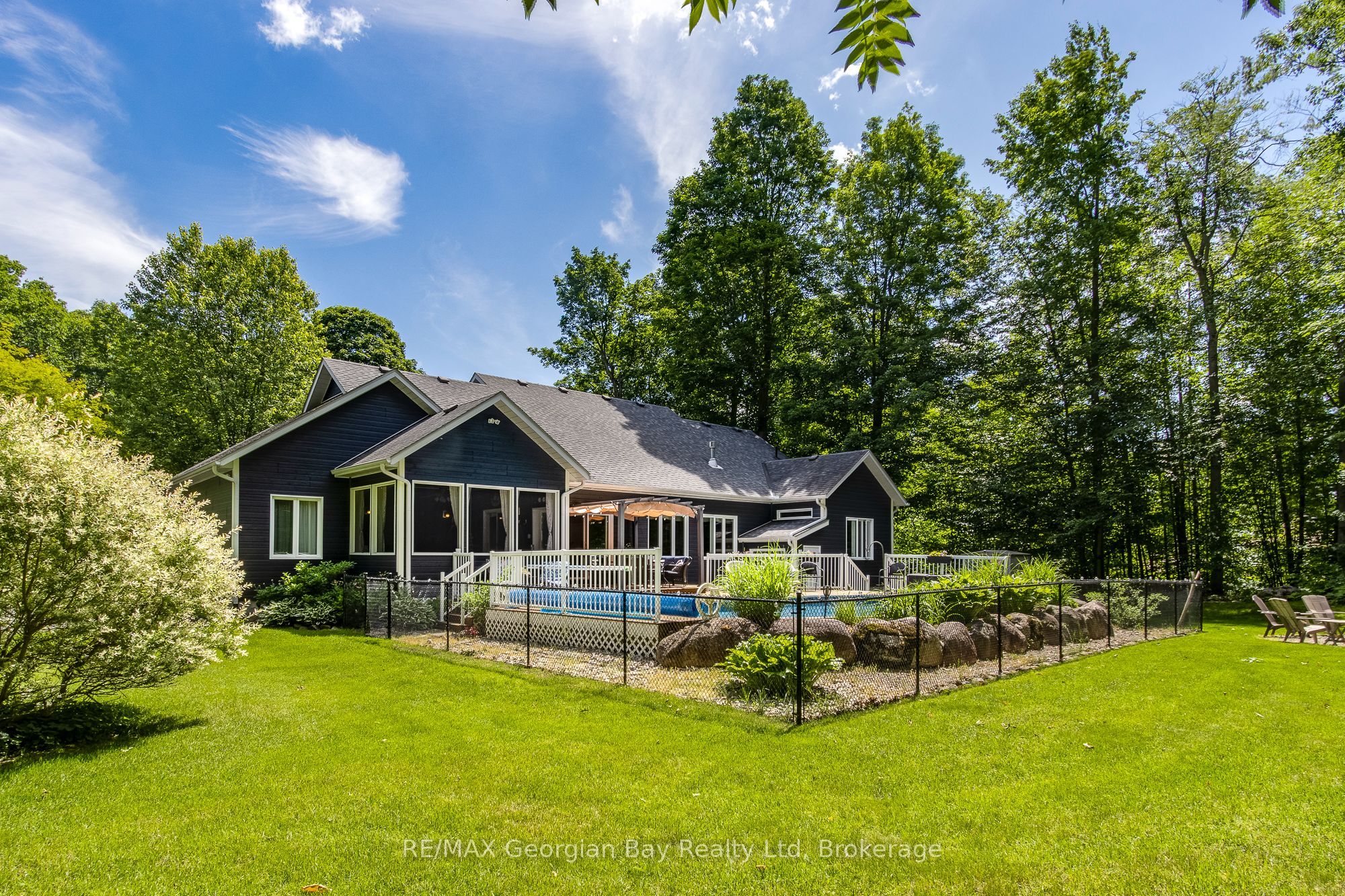 390 Puddicombe Road, Midland, ON L4R 5G7 photo 4