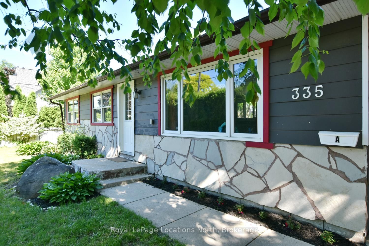 335 Fourth Street W, Collingwood, ON L9Y 1S5 photo 3
