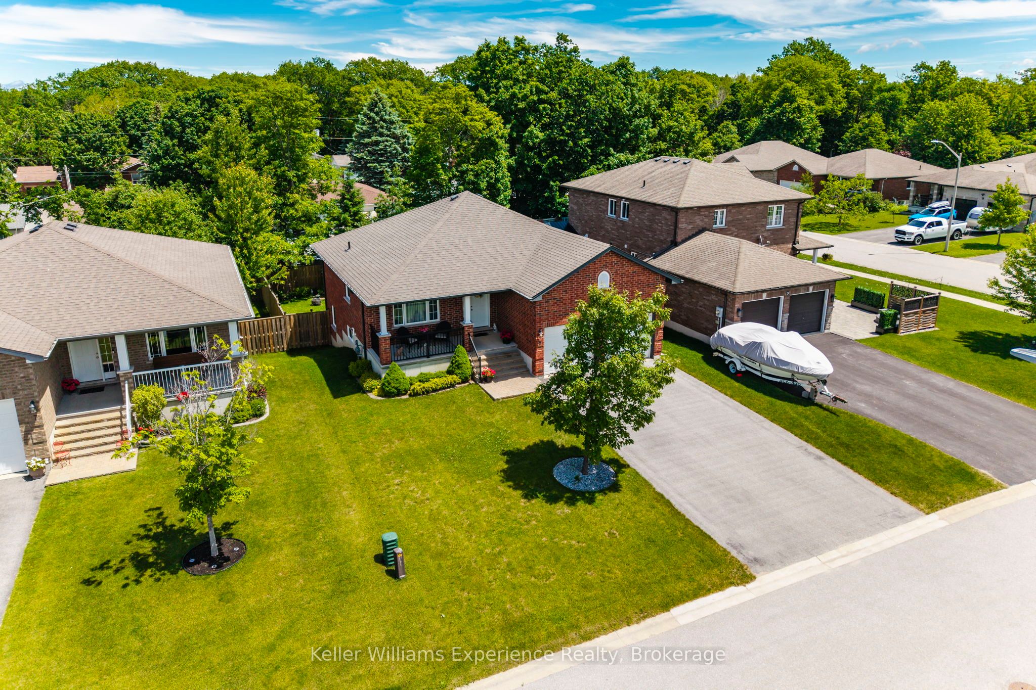 5 Sheppard Drive, Tay, ON L0K 2A0 photo 2