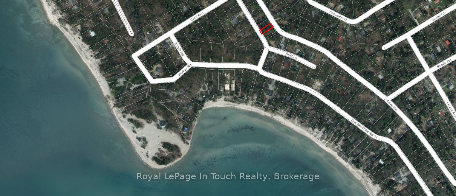 327 Tiny Beaches Road N, Tiny, ON L9M 1R3 photo 2