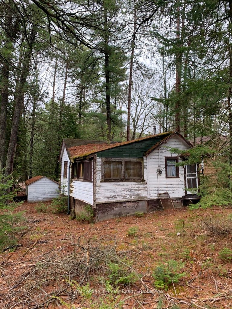 327 Tiny Beaches Road N, Tiny, ON L9M 1R3 photo 4