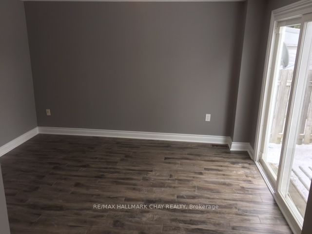 61 Corbett Drive, Barrie, ON L4M 5V6 photo 4