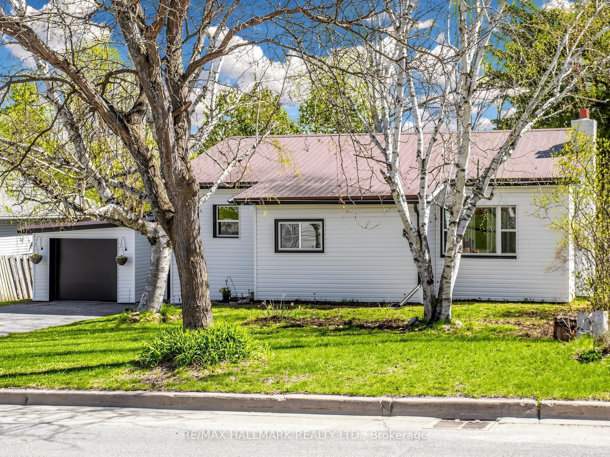 19 Ludlow Street, Midland, ON L4R 4B7 photo 4