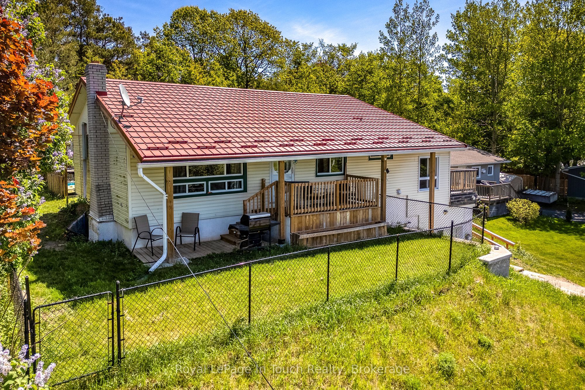 477 Murray Road, Penetanguishene, ON L9M 2H8 photo 2