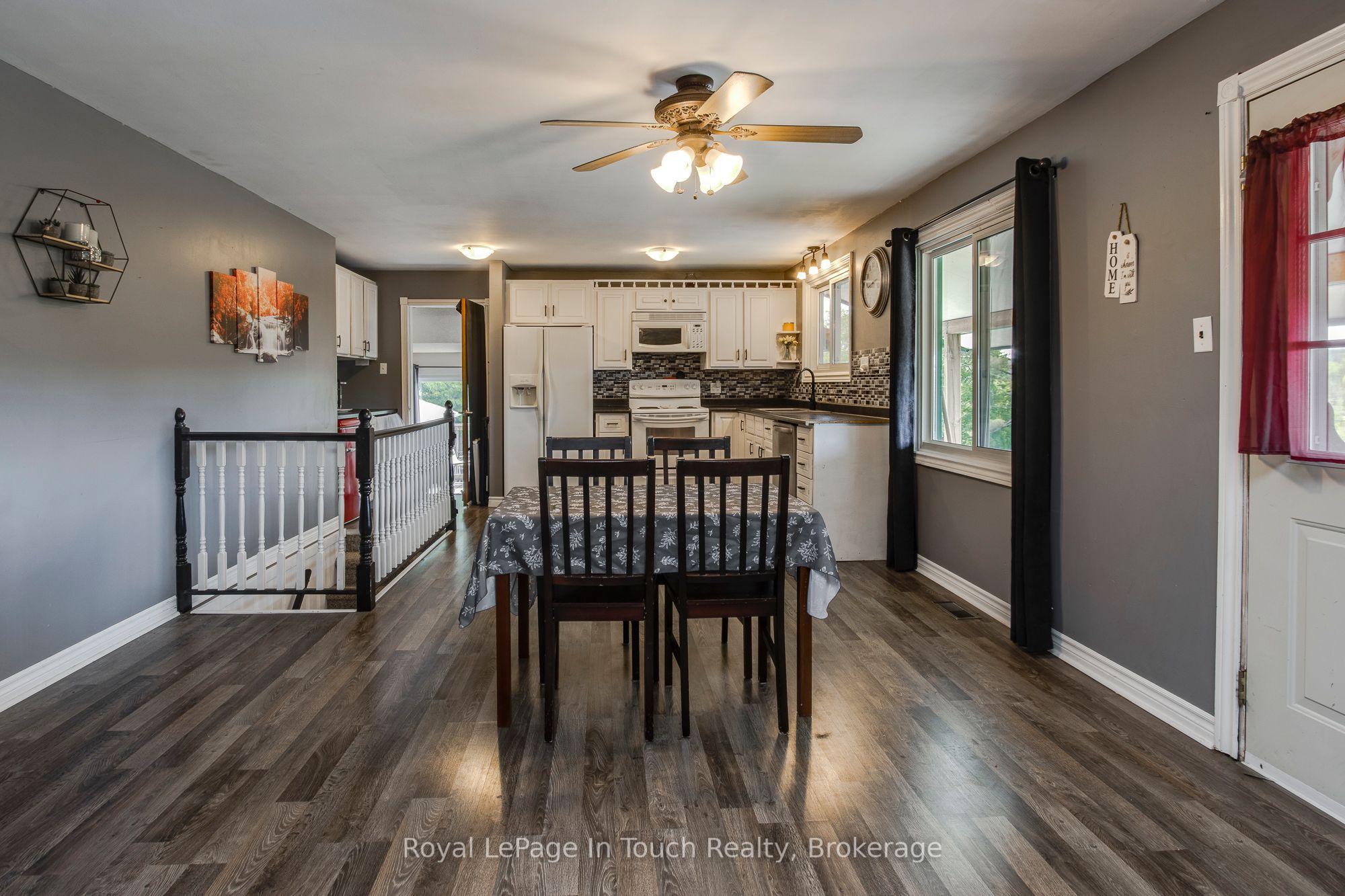 477 Murray Road, Penetanguishene, ON L9M 2H8 photo 5