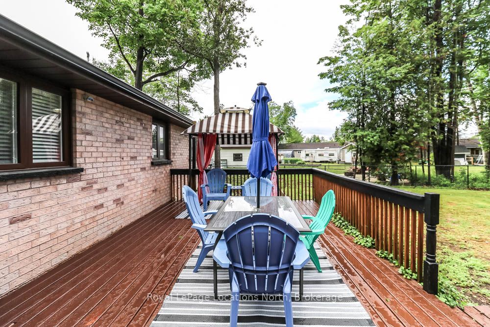16 Wood Avenue, Wasaga Beach, ON L9Z 2L3 photo 4