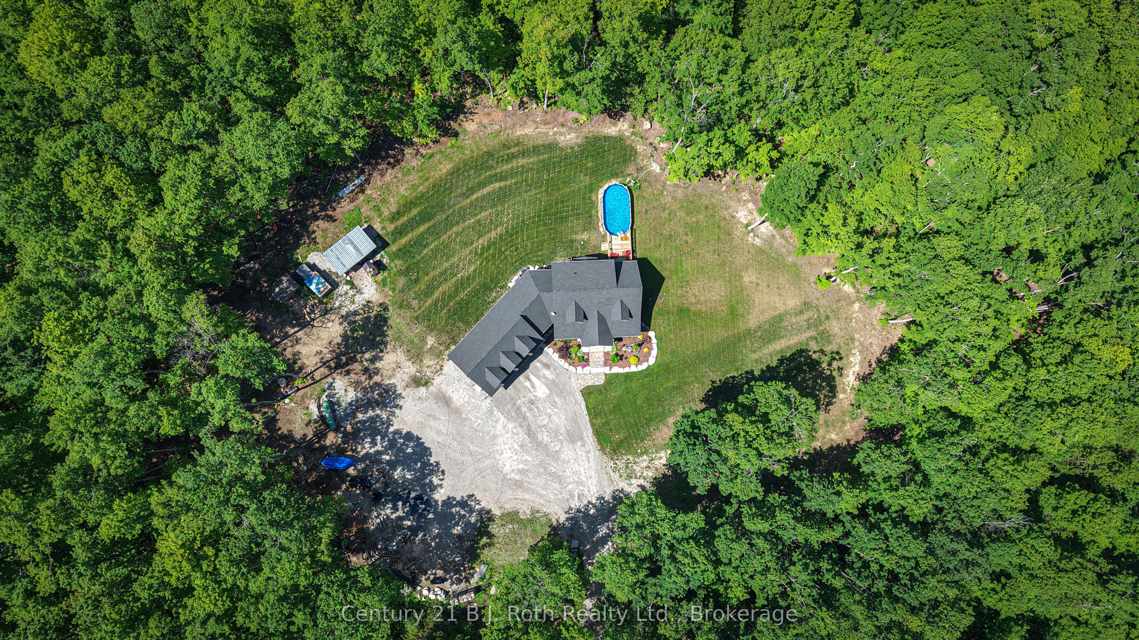 3082 Fairgrounds Road, Severn, ON L3V 0Y2 photo 2