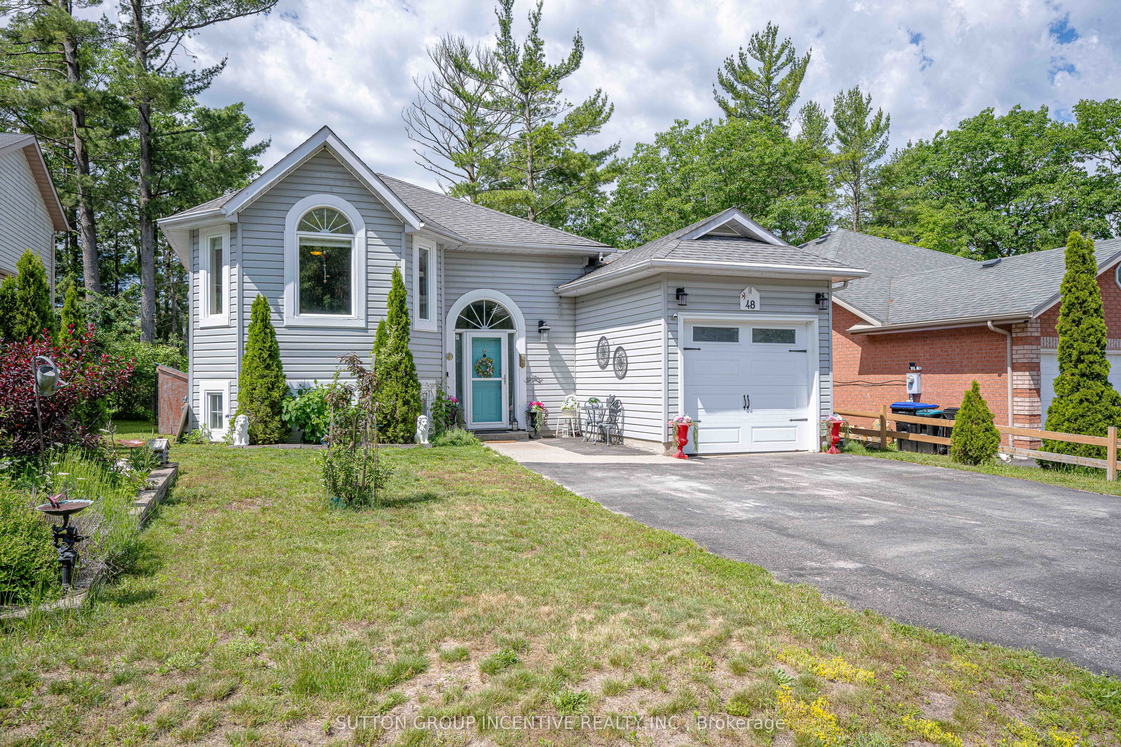 48 Wesley Avenue, Wasaga Beach, ON L9Z 1C8 photo 3