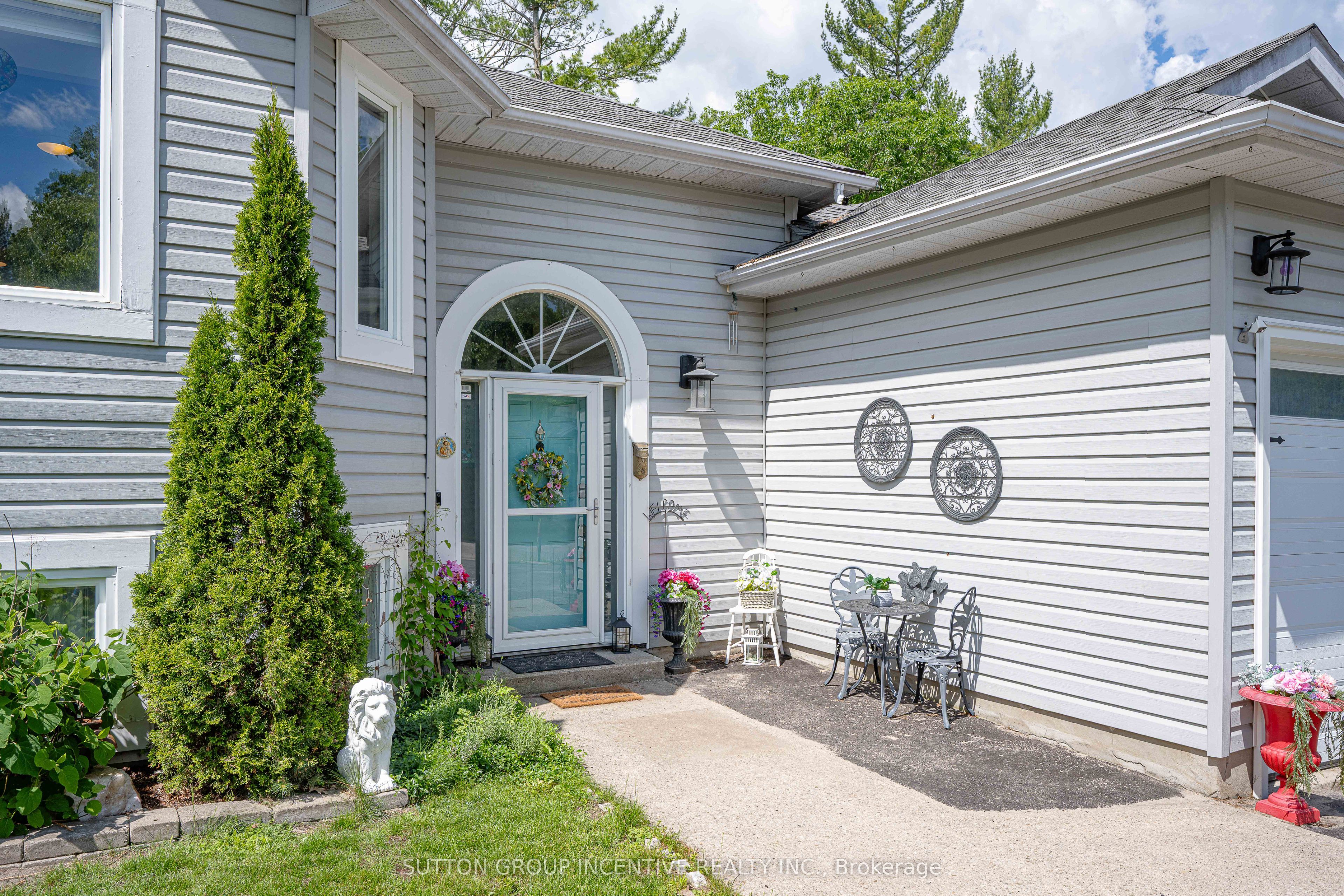 48 Wesley Avenue, Wasaga Beach, ON L9Z 1C8 photo 4