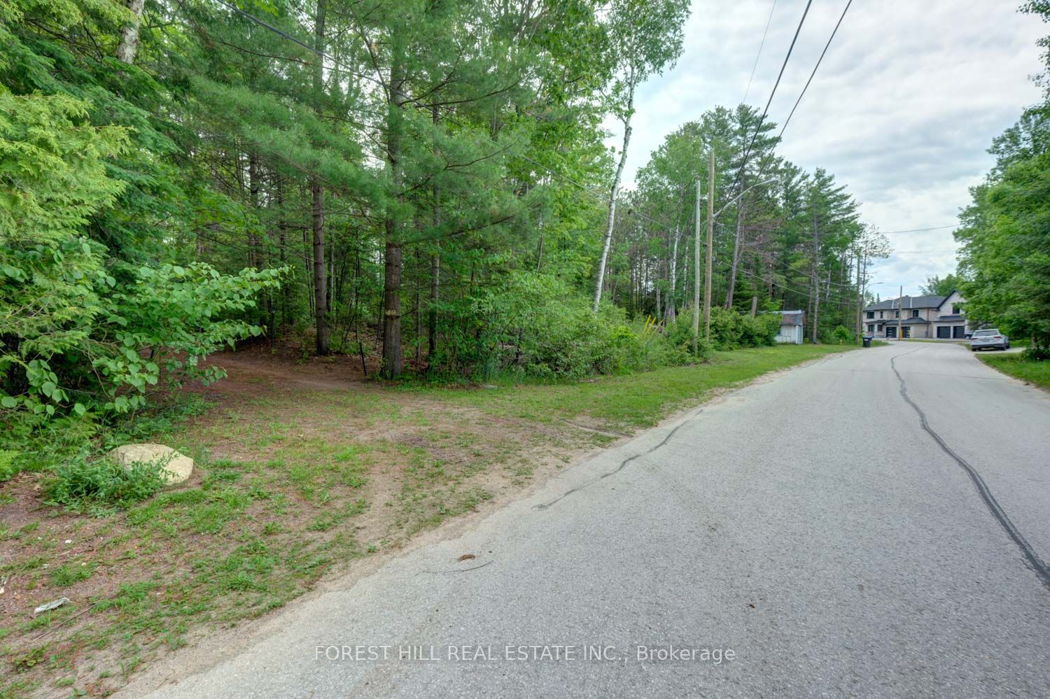 49 Leslie Street, Wasaga Beach, ON L9Z 2R3 photo 3