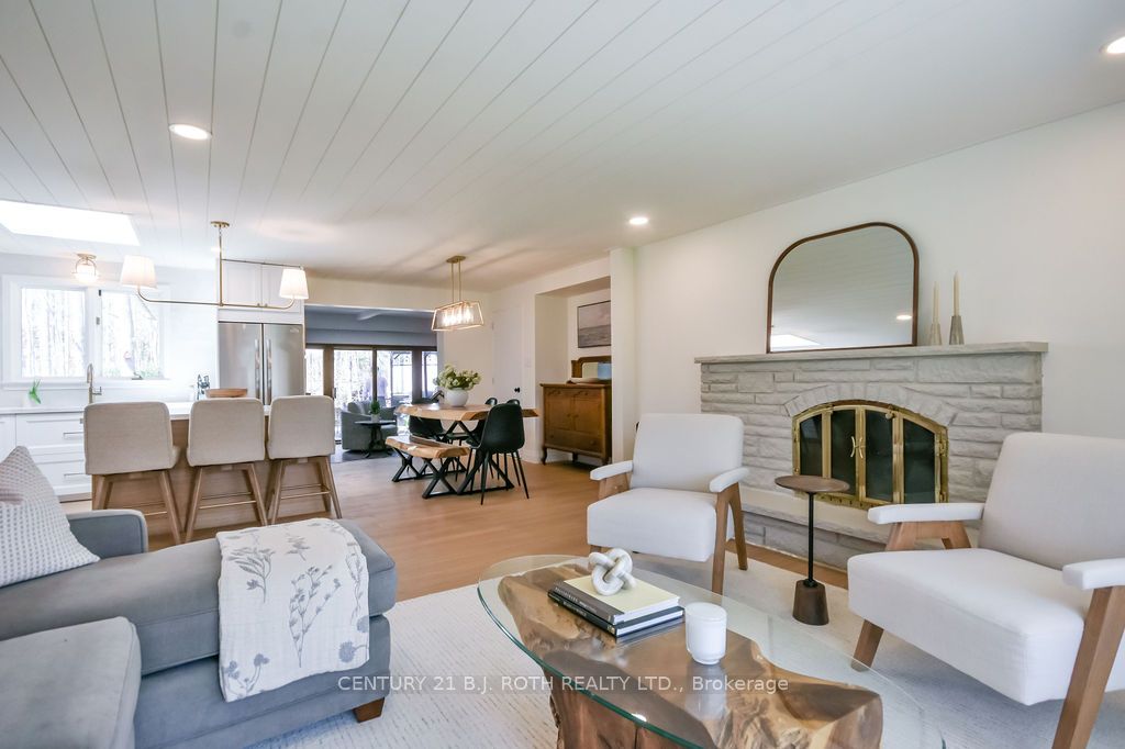 1078 Sunnidale Road, Springwater, ON L4M 4S4 photo 5