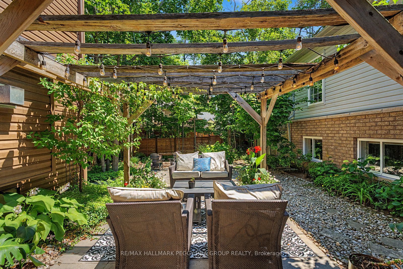 11 Oakmont Avenue, Oro-Medonte, ON L0L 2L0 photo 3