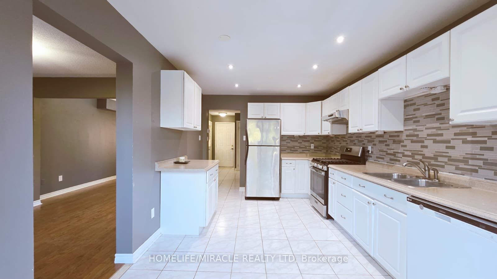 12 Gore Drive, Barrie, ON L4N 8L3 photo 4