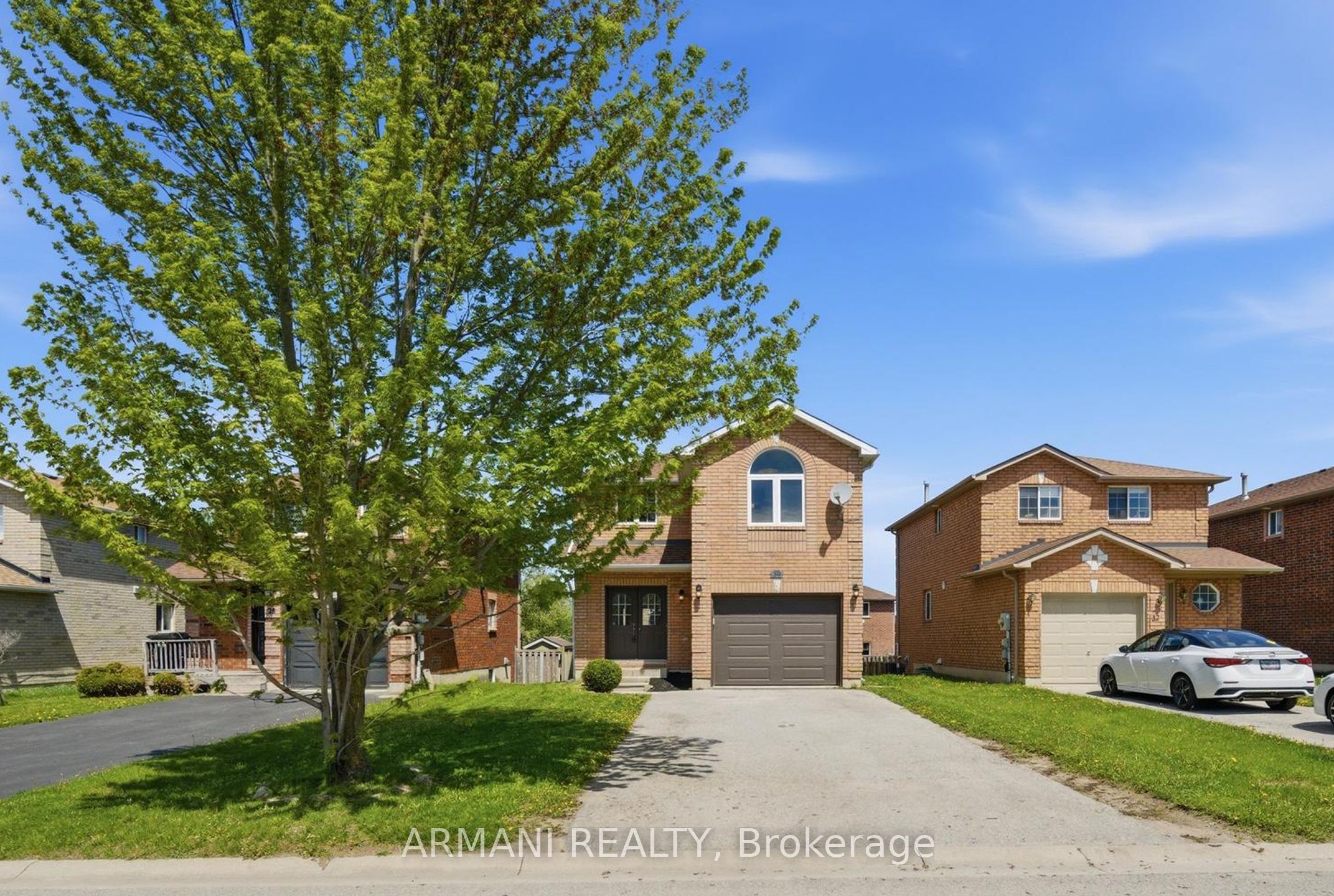 30 Booth Lane, Barrie, ON L4N 0S4 photo 2